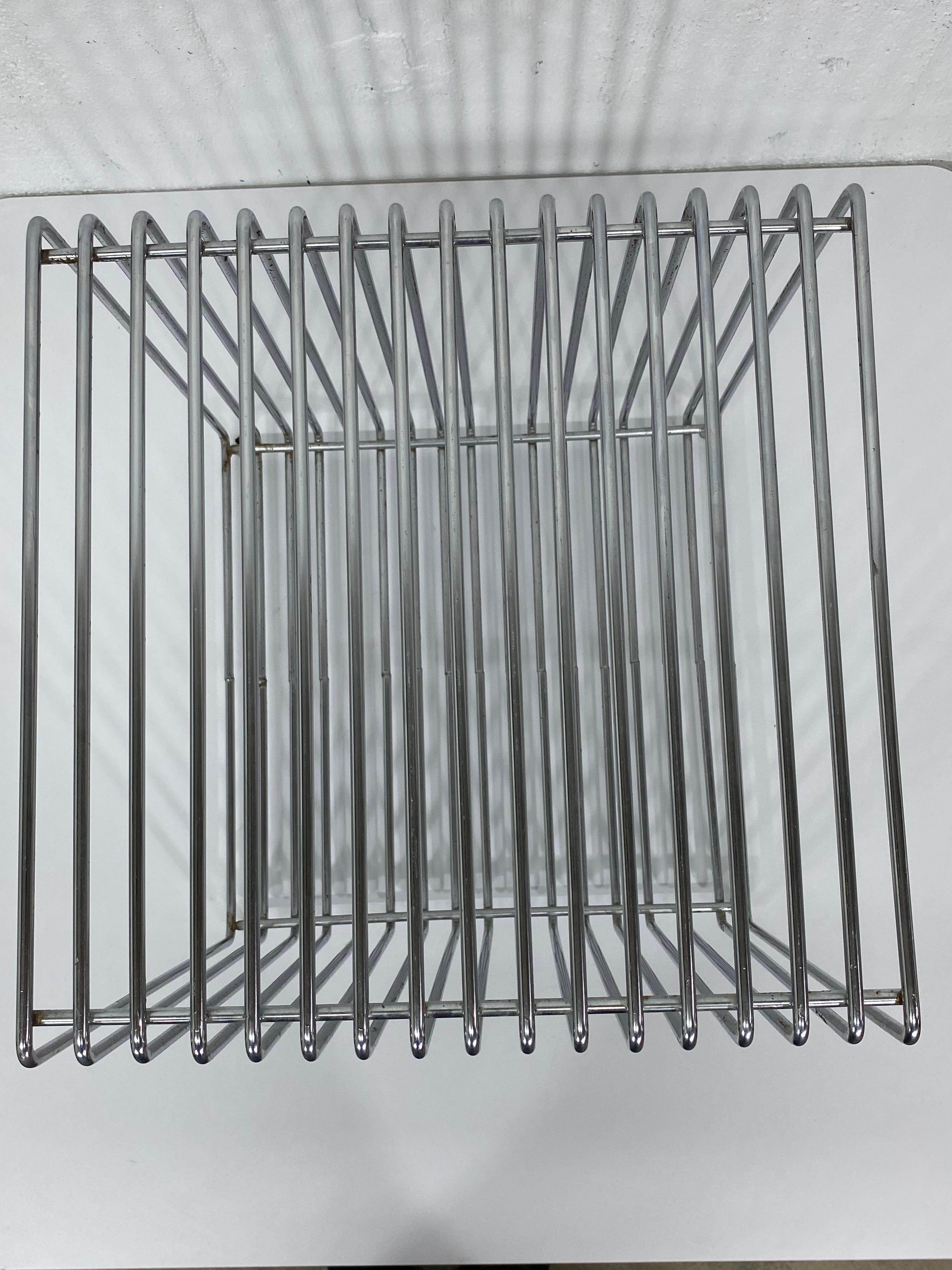 Mid-Century Modern Mid-Century Metal Wire Side Table After Verner Panton