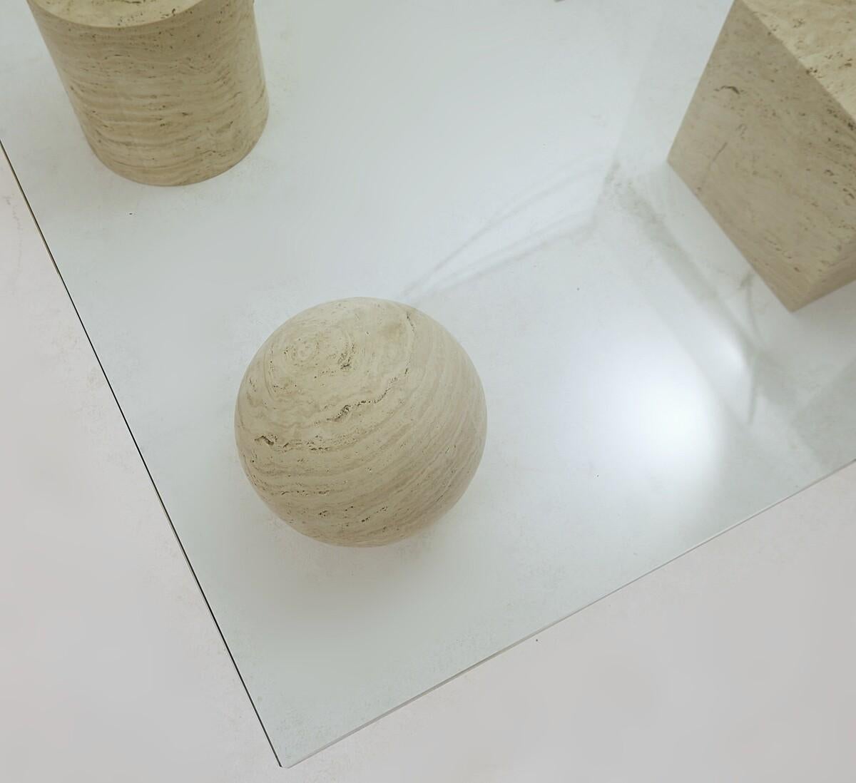 Couchtisch „Metaphora“ aus der Mitte des Jahrhunderts von Massimo et Lella Vignelli, Travertin (Moderne der Mitte des Jahrhunderts) im Angebot