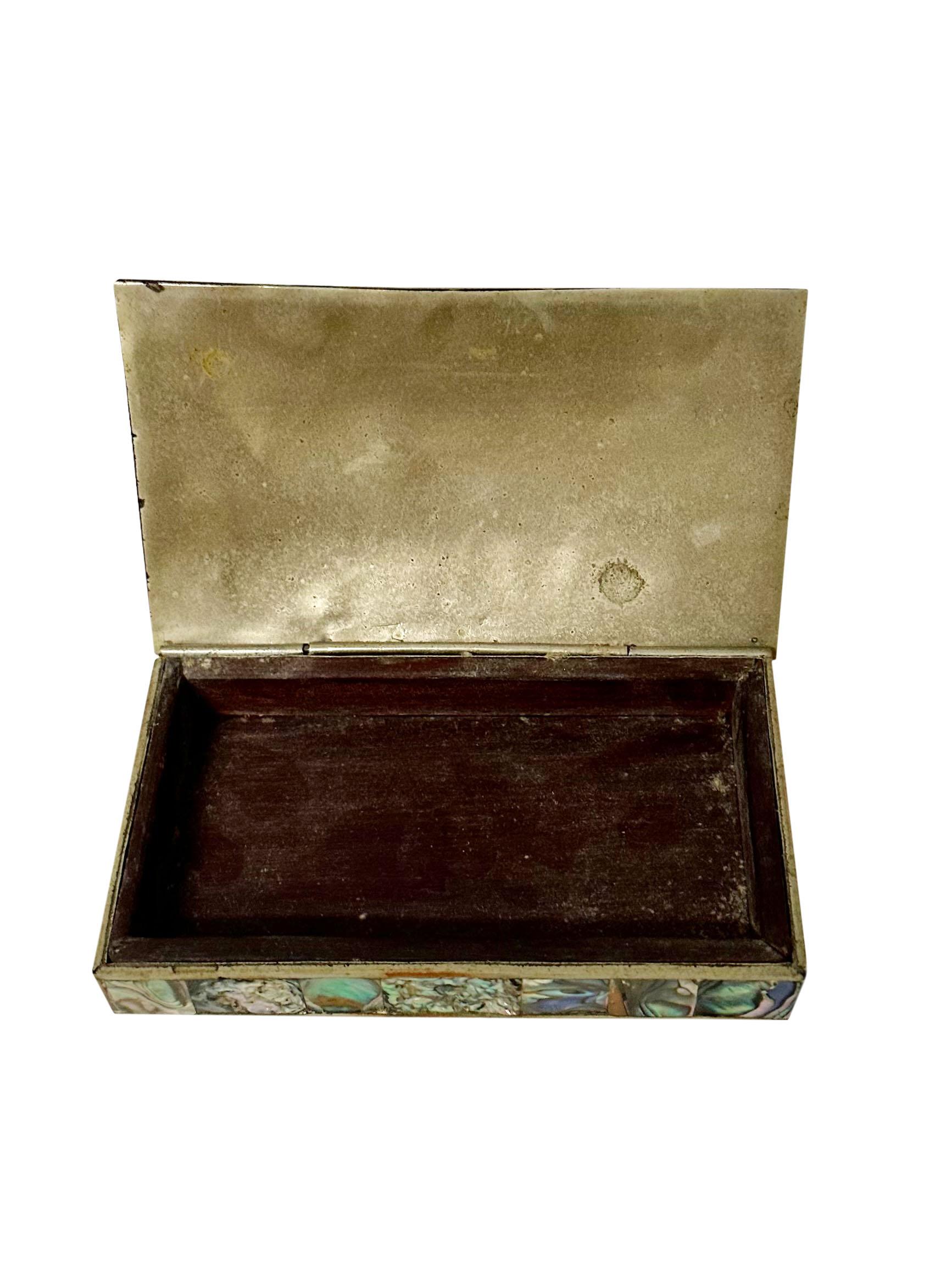 Mexikanische Abalone-Box aus der Mitte des Jahrhunderts im Zustand „Gut“ im Angebot in Tampa, FL