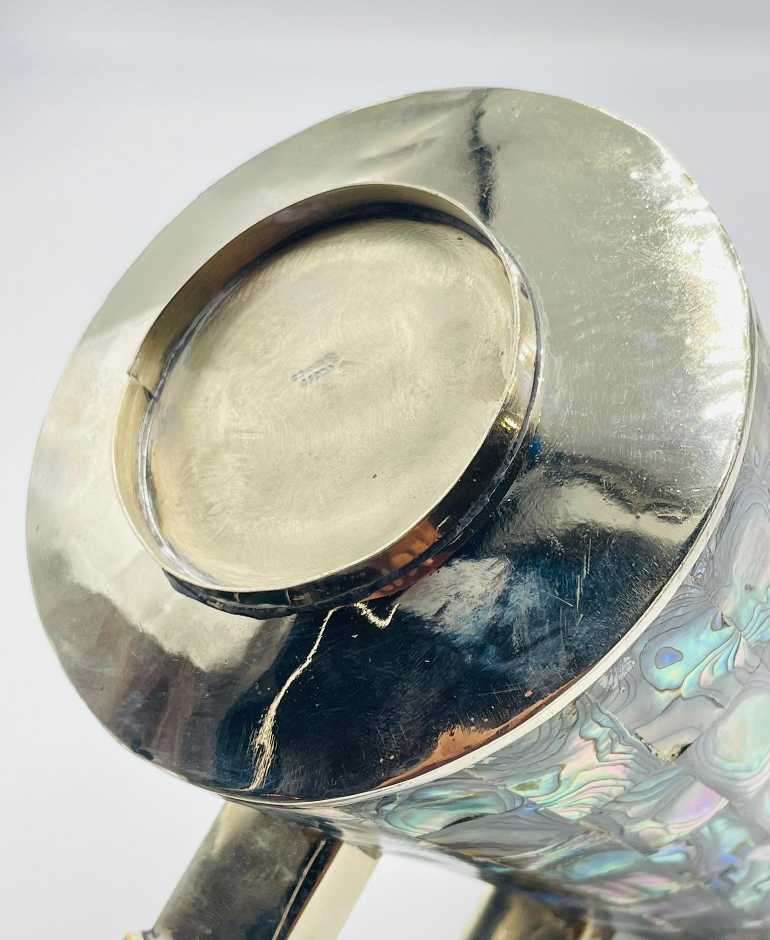 Mexikanischer Wasserkrug mit Alpaka-Silber und Abalone-Intarsien aus der Jahrhundertmitte, 1950er Jahre im Angebot 9