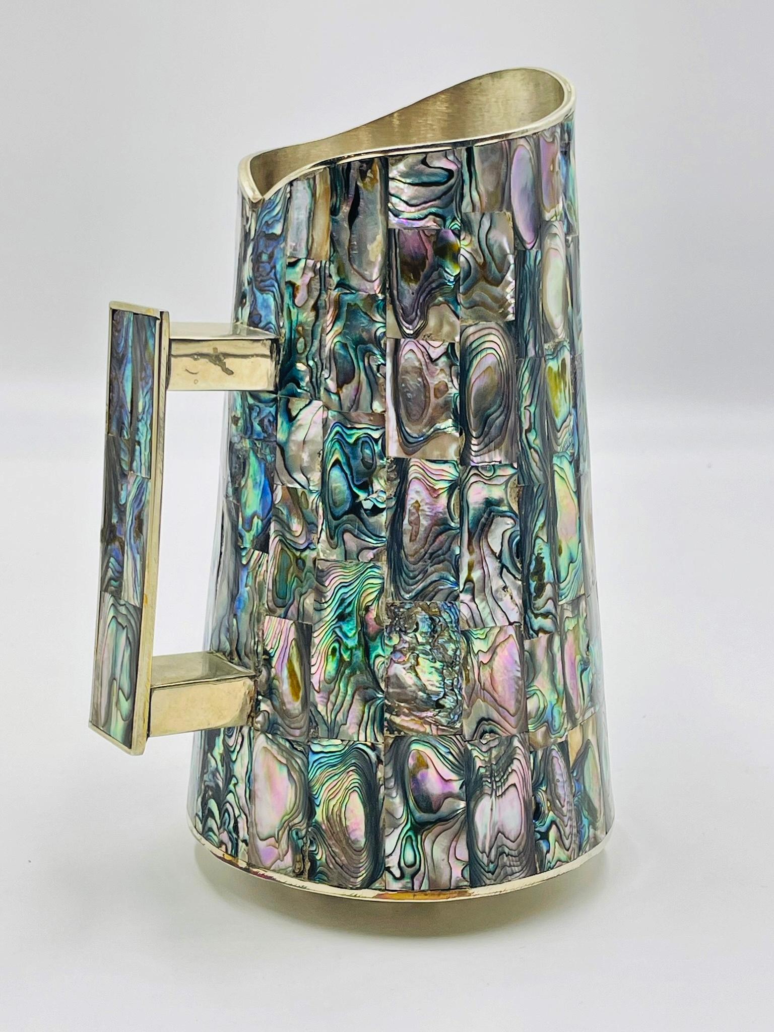 Mexikanischer Wasserkrug mit Alpaka-Silber und Abalone-Intarsien aus der Jahrhundertmitte, 1950er Jahre im Zustand „Gut“ im Angebot in Los Angeles, CA