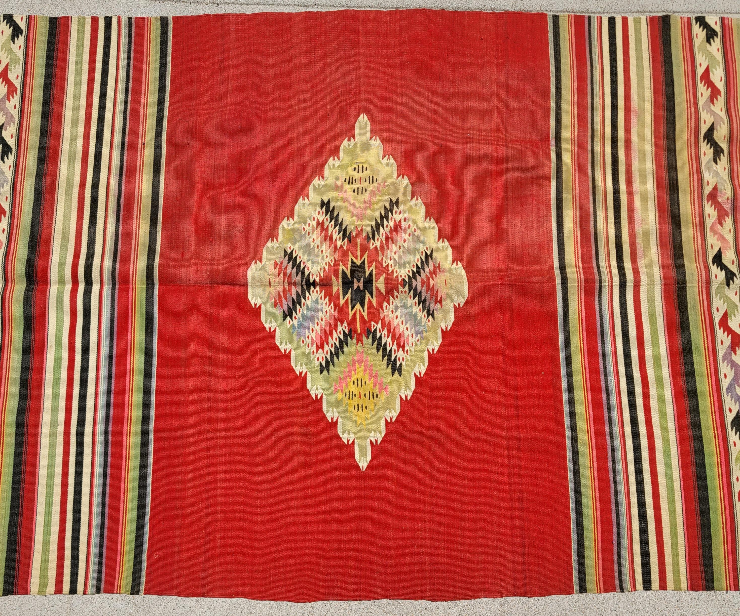 Mid Century Mexican Indian Weaving Blanket In Good Condition For Sale In Los Angeles, CA