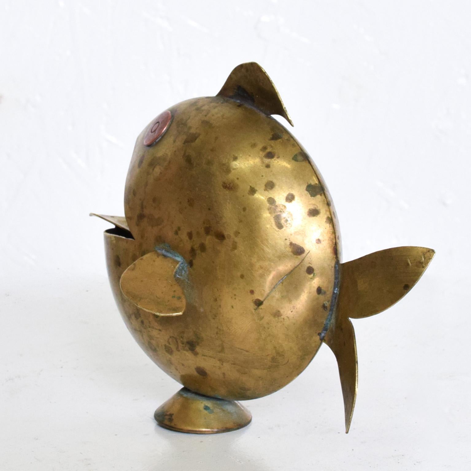 Patinated Midcentury Mexican Modernist Fish Brass Ashtray, Castillo Era