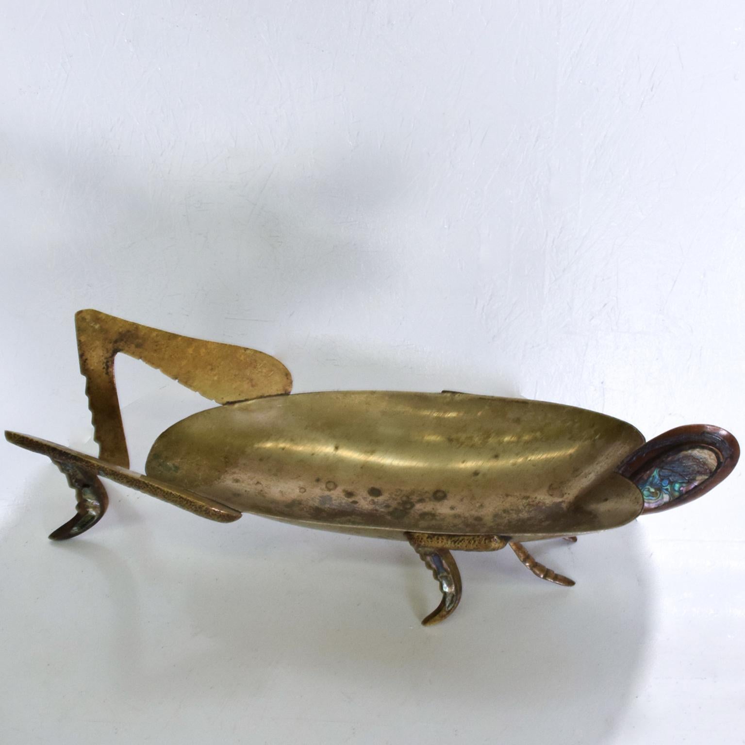Midcentury Mexican Modernist Grasshopper Decorative Bowl Abalone 3