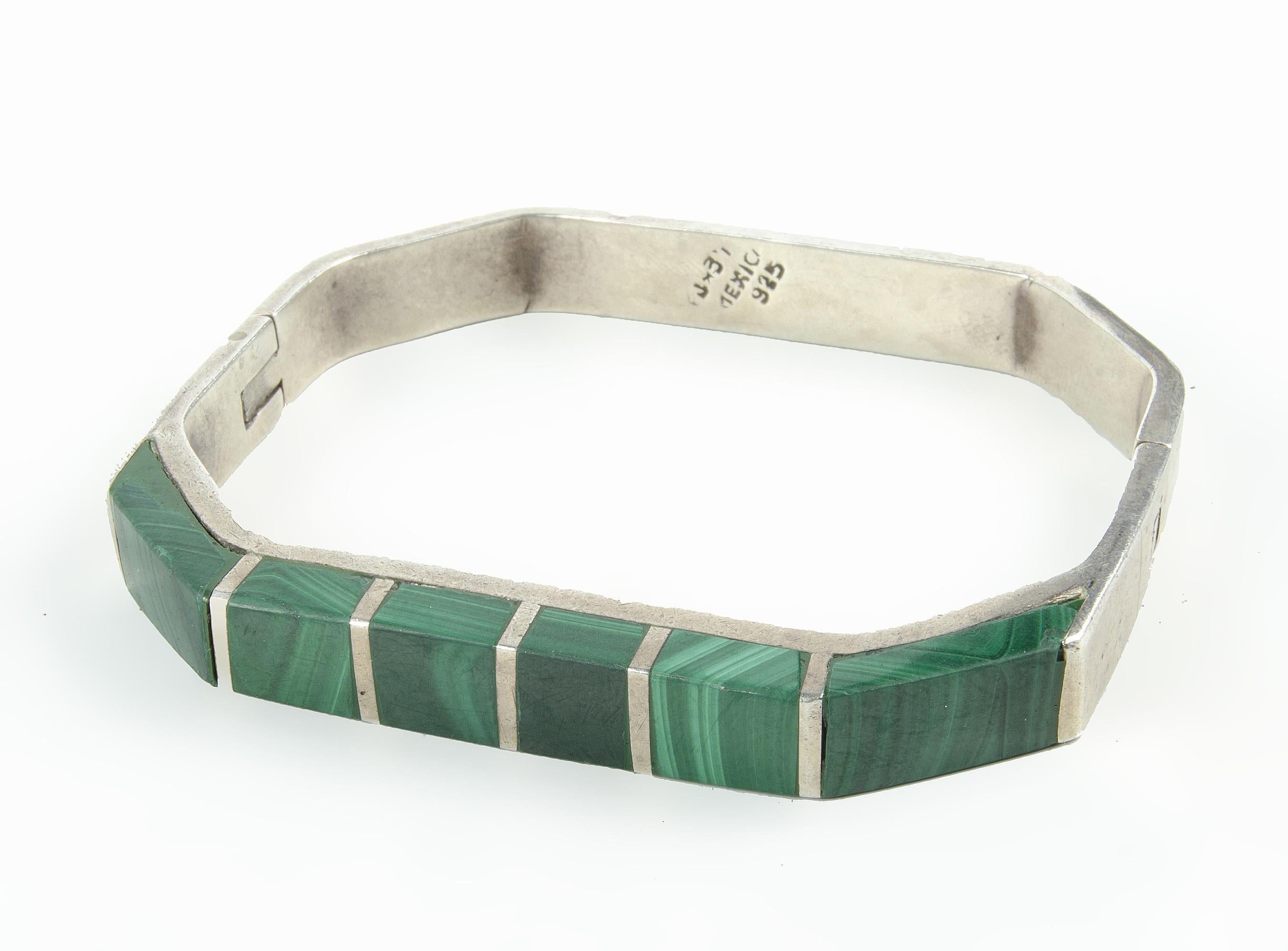 Metà XX secolo Set di gioielli messicani di metà secolo in argento e malachite: Collana, bracciali, ciondolo in vendita