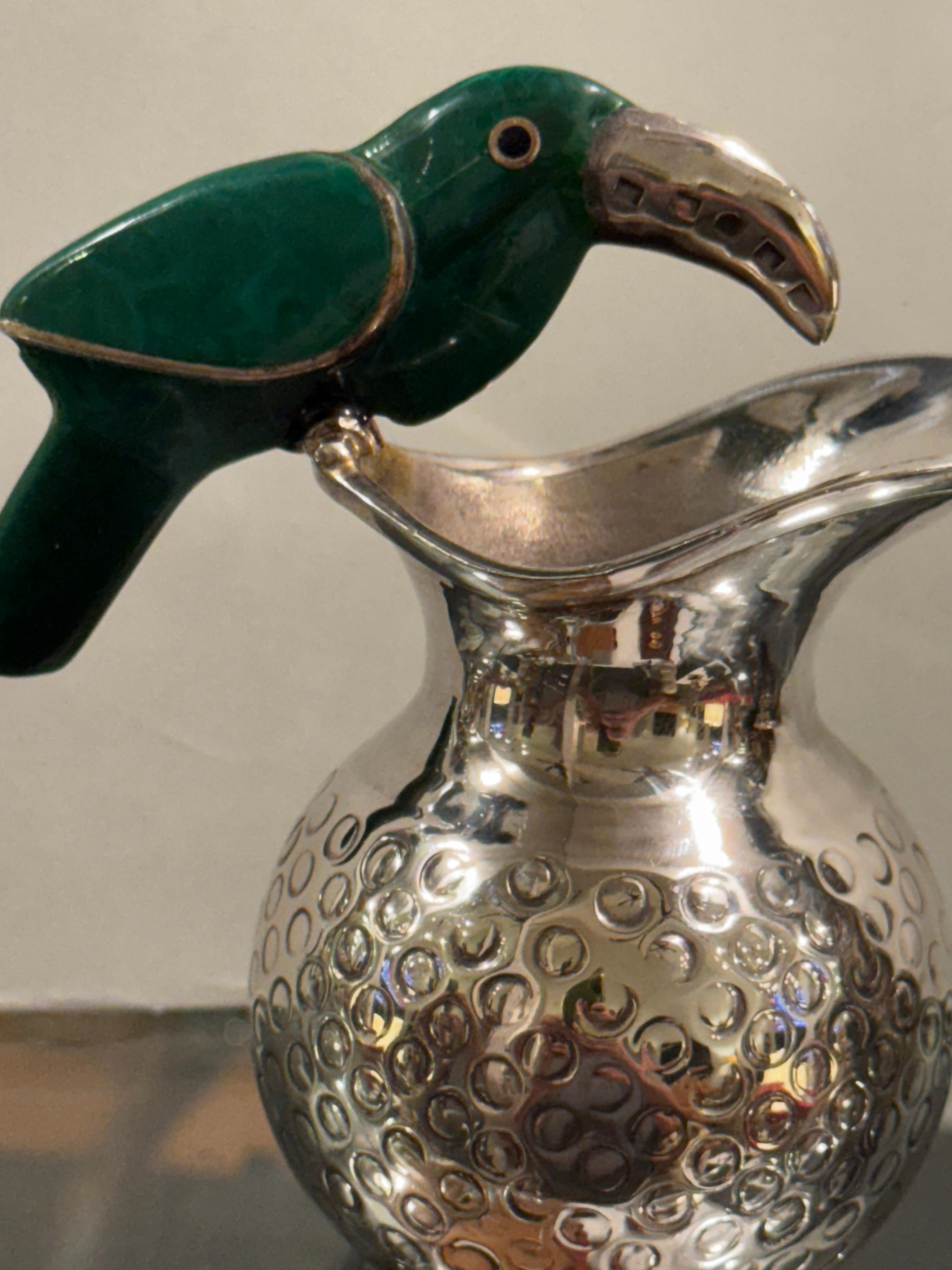 Mid-Century Mexican Silverplate & Malachite Parrot Pitcher, Style Los Castillo en venta 2