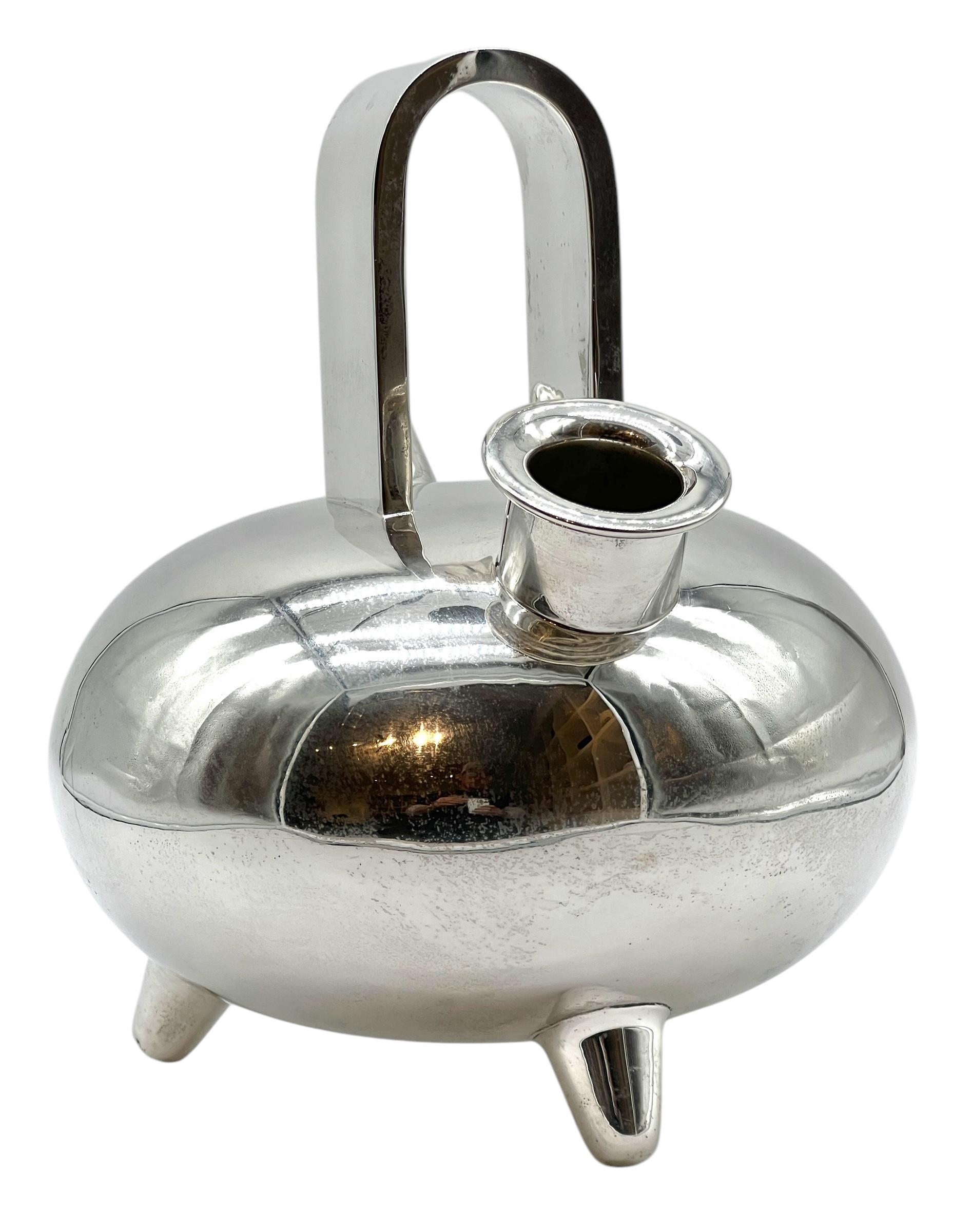 Argent sterling Théière à trois pieds en argent sterling du Mexique du milieu du siècle dernier en vente