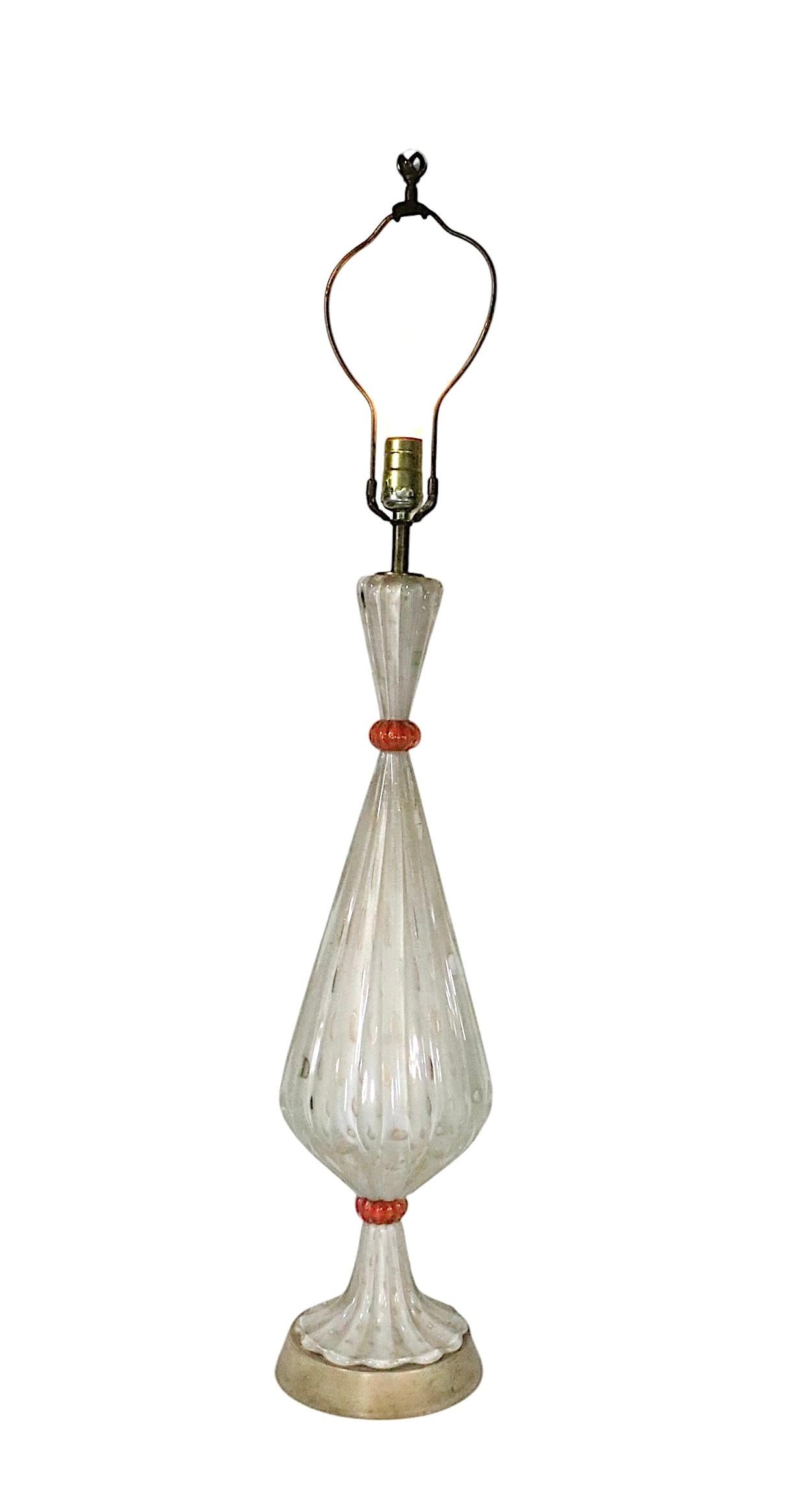 Murano-Tischlampe aus der Mitte des Jahrhunderts von Barovier Y Toso, hergestellt in Italien, 1950er Jahre (Glaskunst) im Angebot
