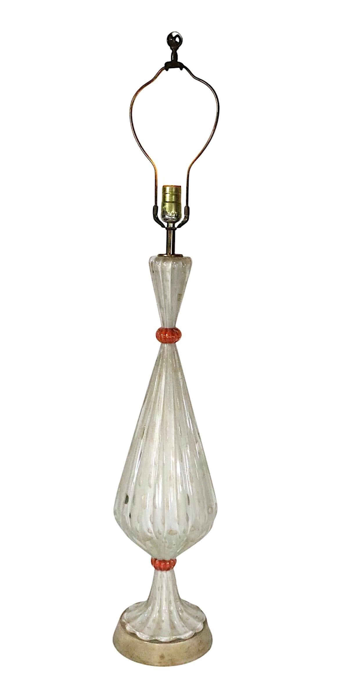 Murano-Tischlampe aus der Mitte des Jahrhunderts von Barovier Y Toso, hergestellt in Italien, 1950er Jahre im Angebot 1