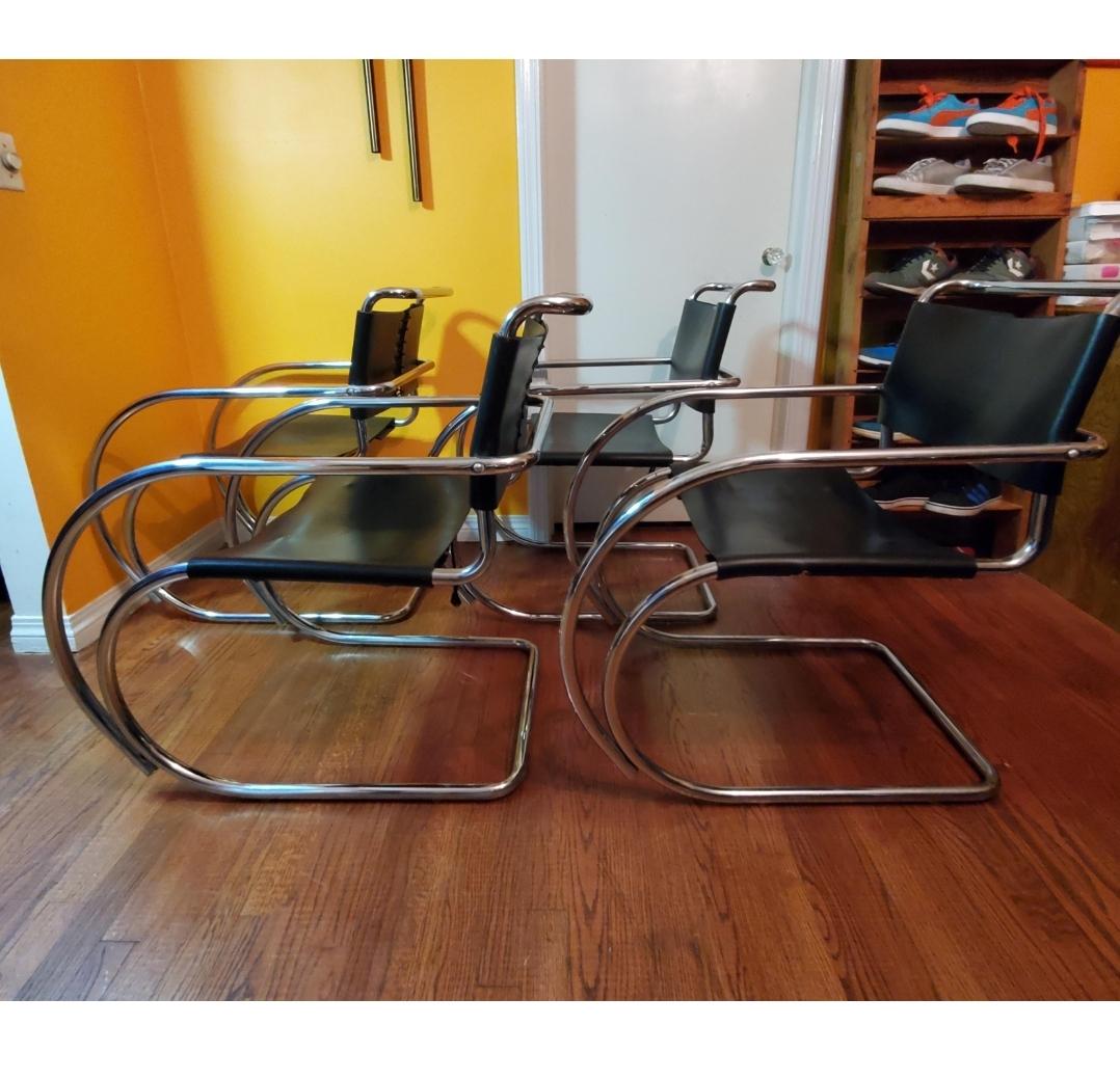 Mid Century Mies Van Der Rohe Mr 20 Black Leather Chairs, Unmarked - Set of 4 For Sale 7
