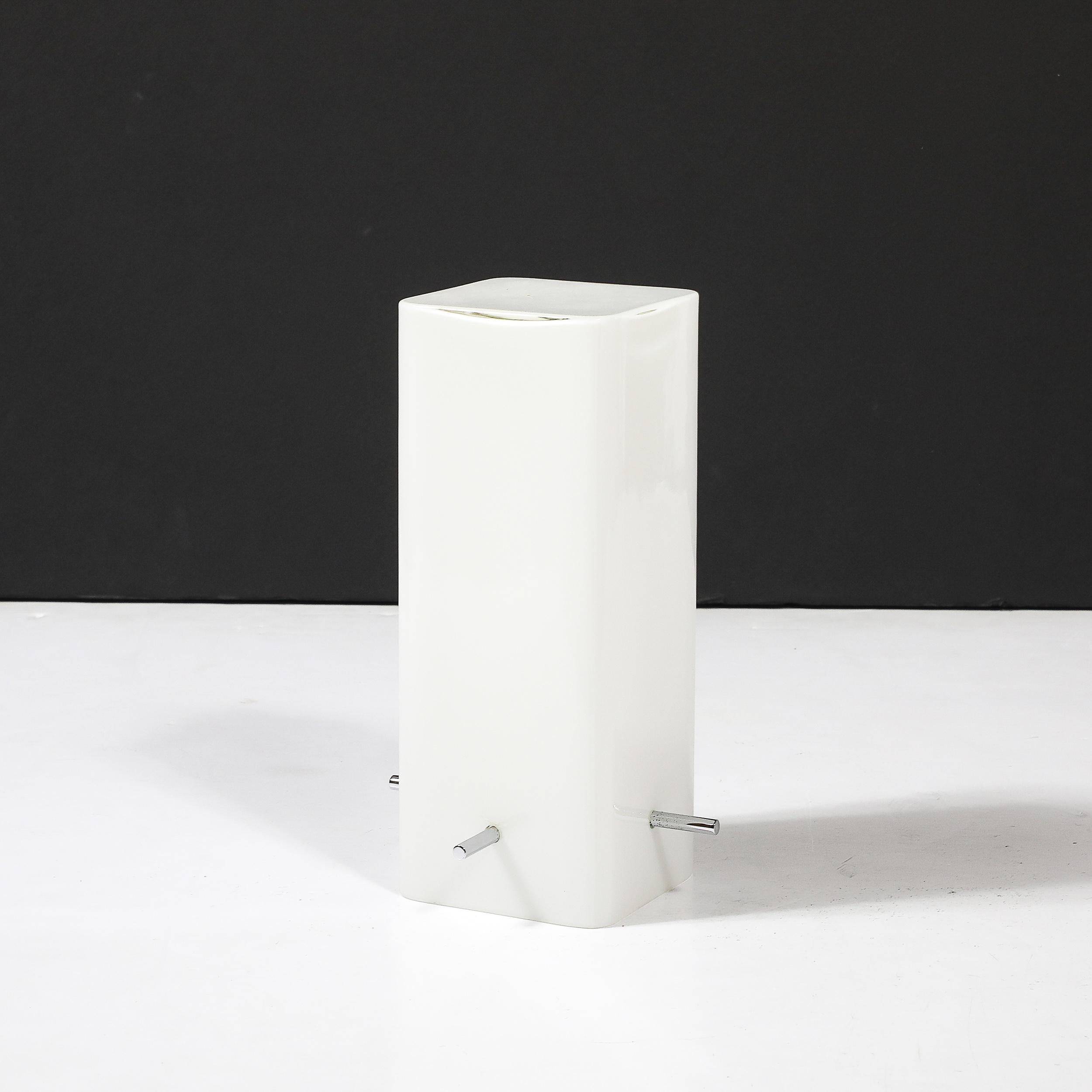 Mid-Century moderno Lampada a colonna in vetro latte di metà secolo con attacchi cromati di Paul Mayen per Habitat in vendita