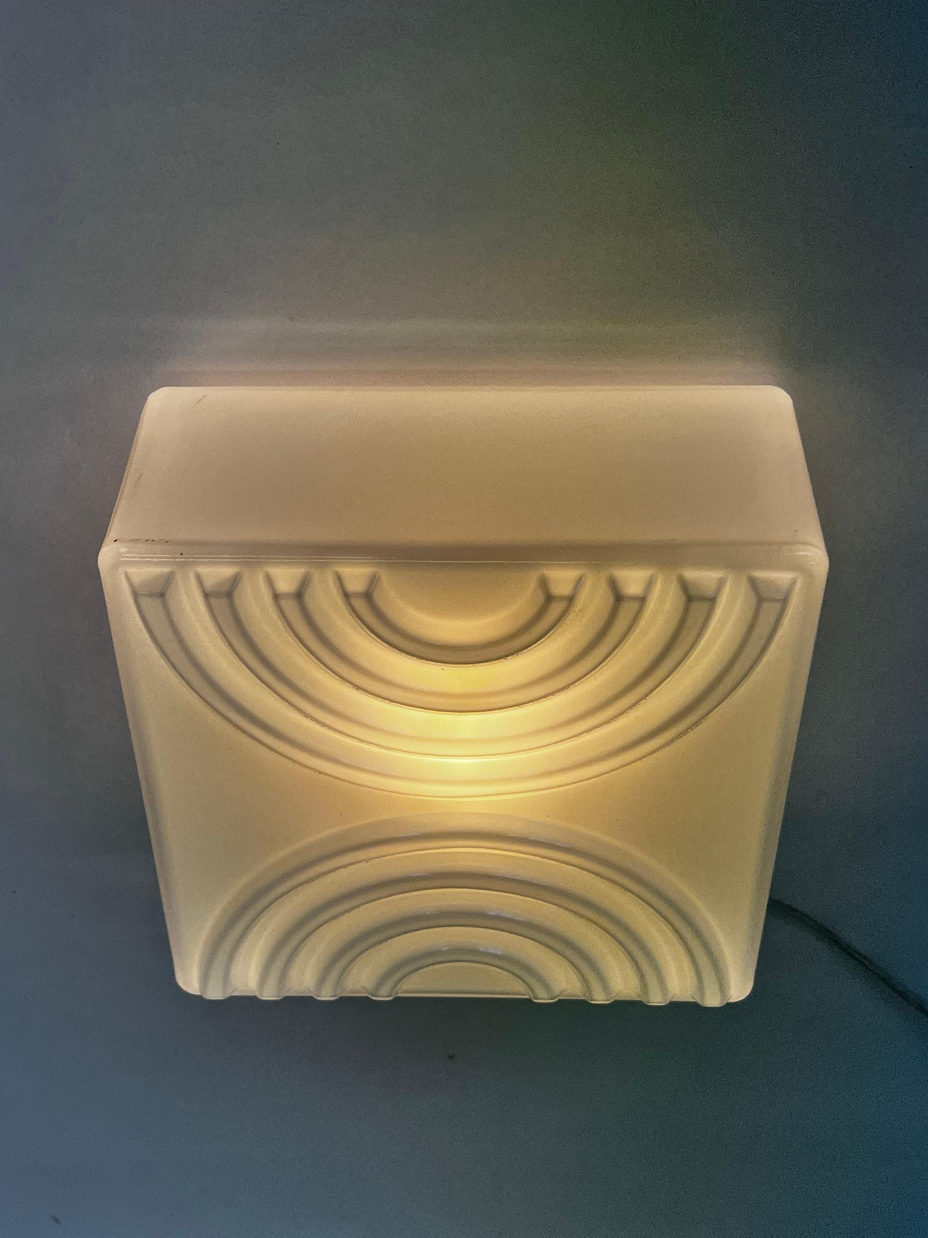 - Vintage milk glass and metal ceiling or wall light, around 1970
- Good condition with some signs of use 
- Us compatible, one bulb any wattage
- New wiring.
jr