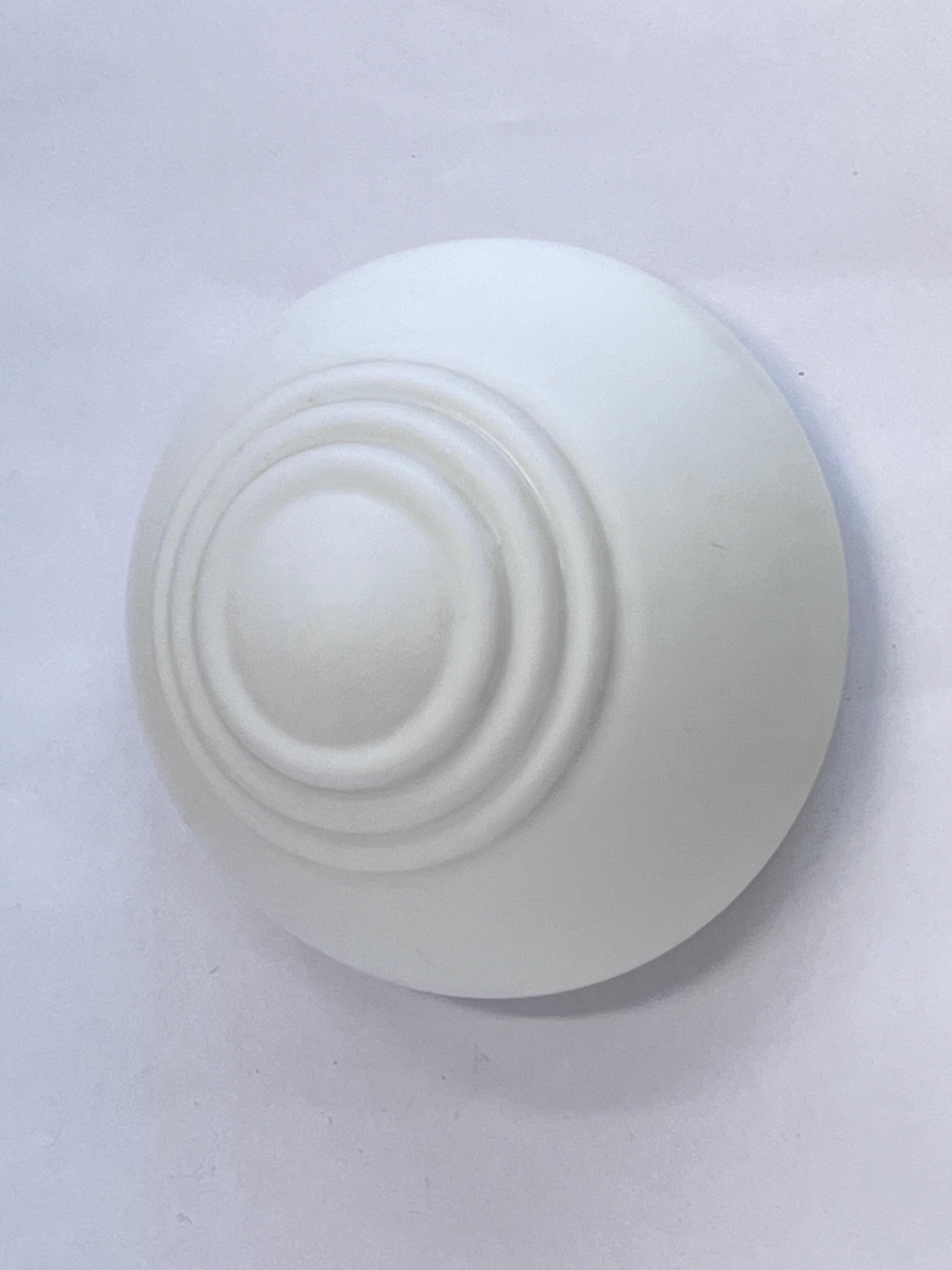 Metallo Lampada da incasso o da parete in vetro latte di metà secolo, Cecoslovacchia in vendita