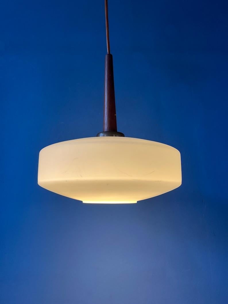 Mid Century Milk Glass Pendant Light by Louis Kalff for Philips, 1970s In Excellent Condition For Sale In ROTTERDAM, ZH