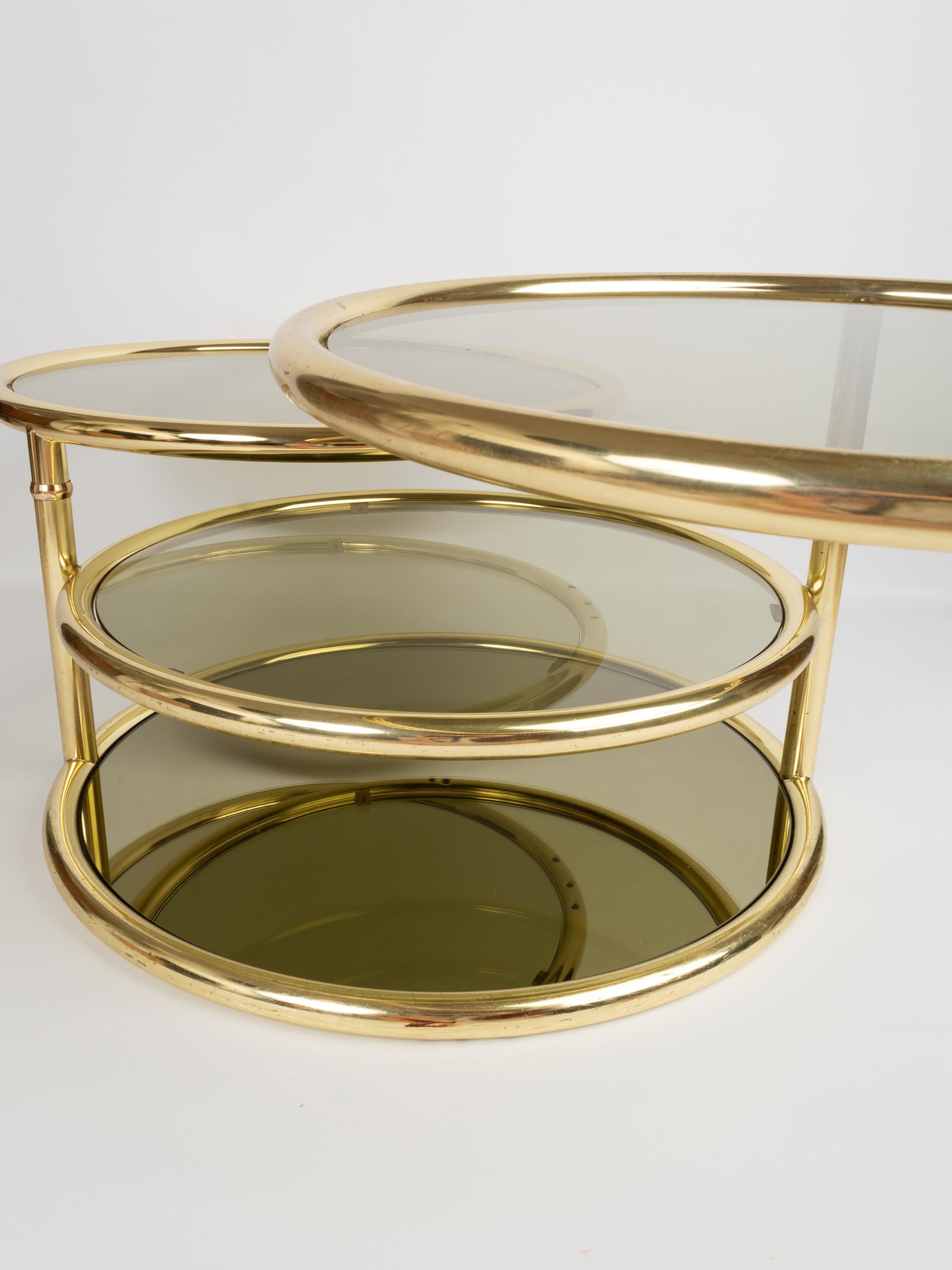 Late 20th Century Midcentury Circular Brass Swivel Tiered Coffee Cocktail Table, attributed to DIA For Sale