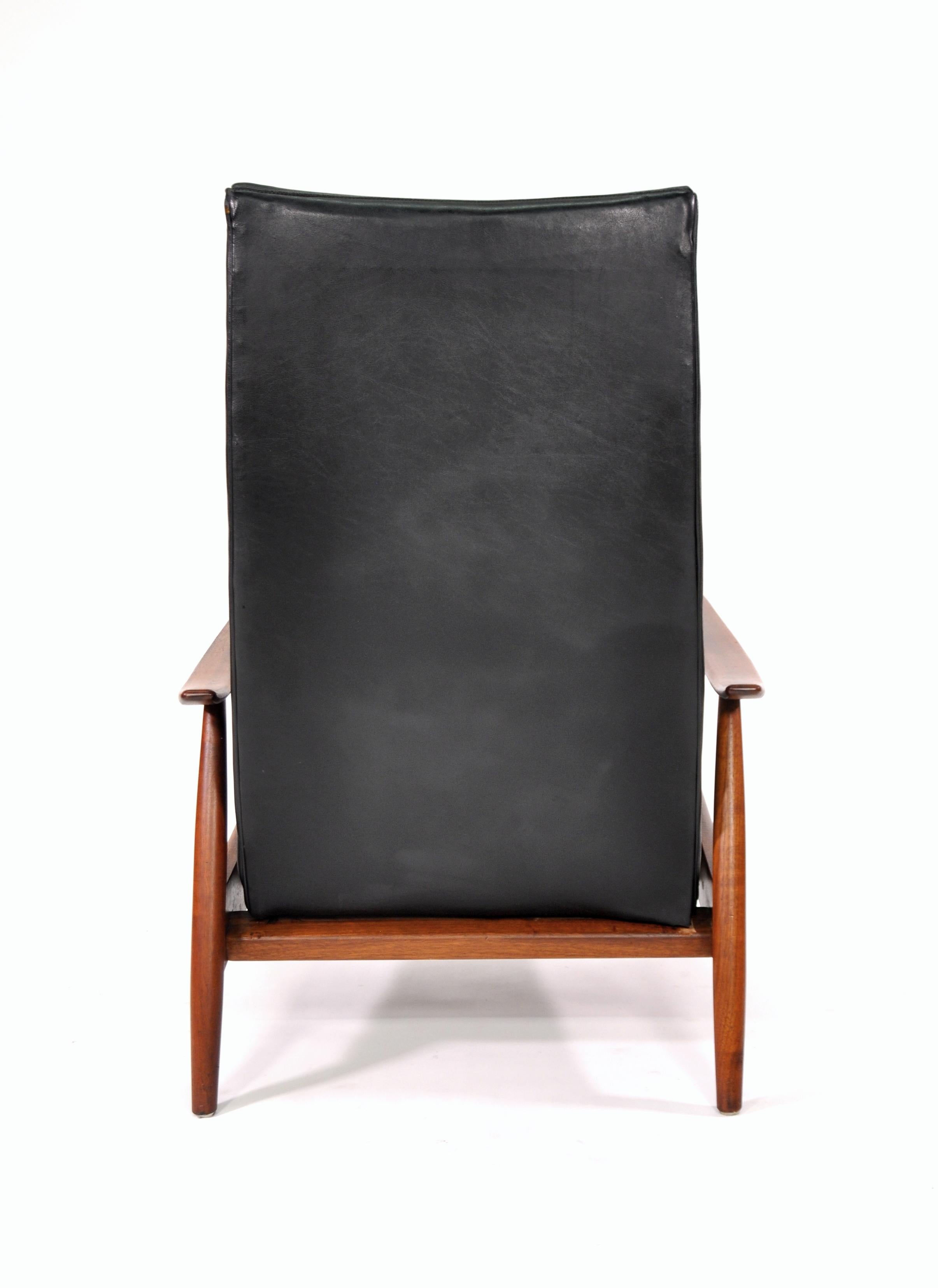Mid-Century Milo Baughman for Thayer Coggin Recliner Lounge Chair In Good Condition In Miami, FL