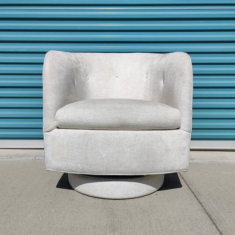 American Mid-Century Milo Baughman for Thayer Coggin Roxy Swivel Chair