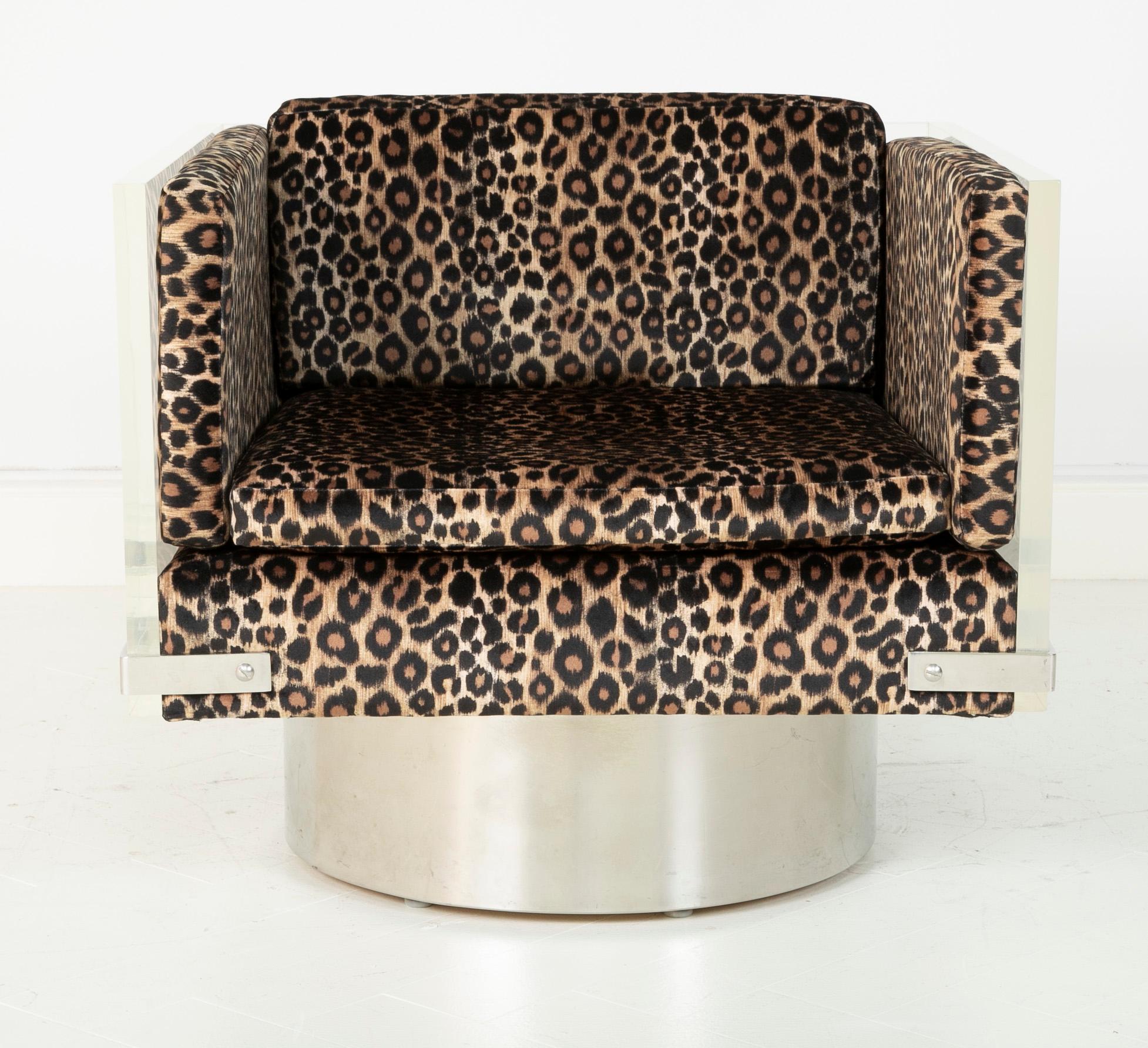 Mid-Century Modern Midcentury Milo Baughman Lucite and Chrome Swivel Chair