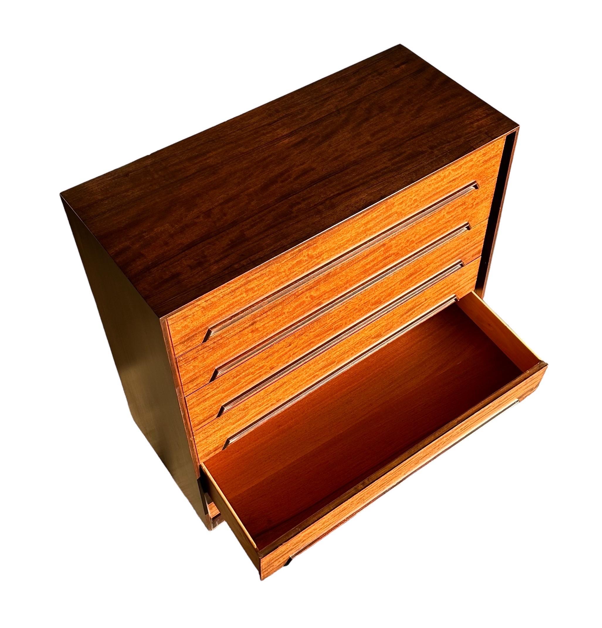 Mid Century Milo Baughman “Perspective” Dresser for Drexel For Sale 4