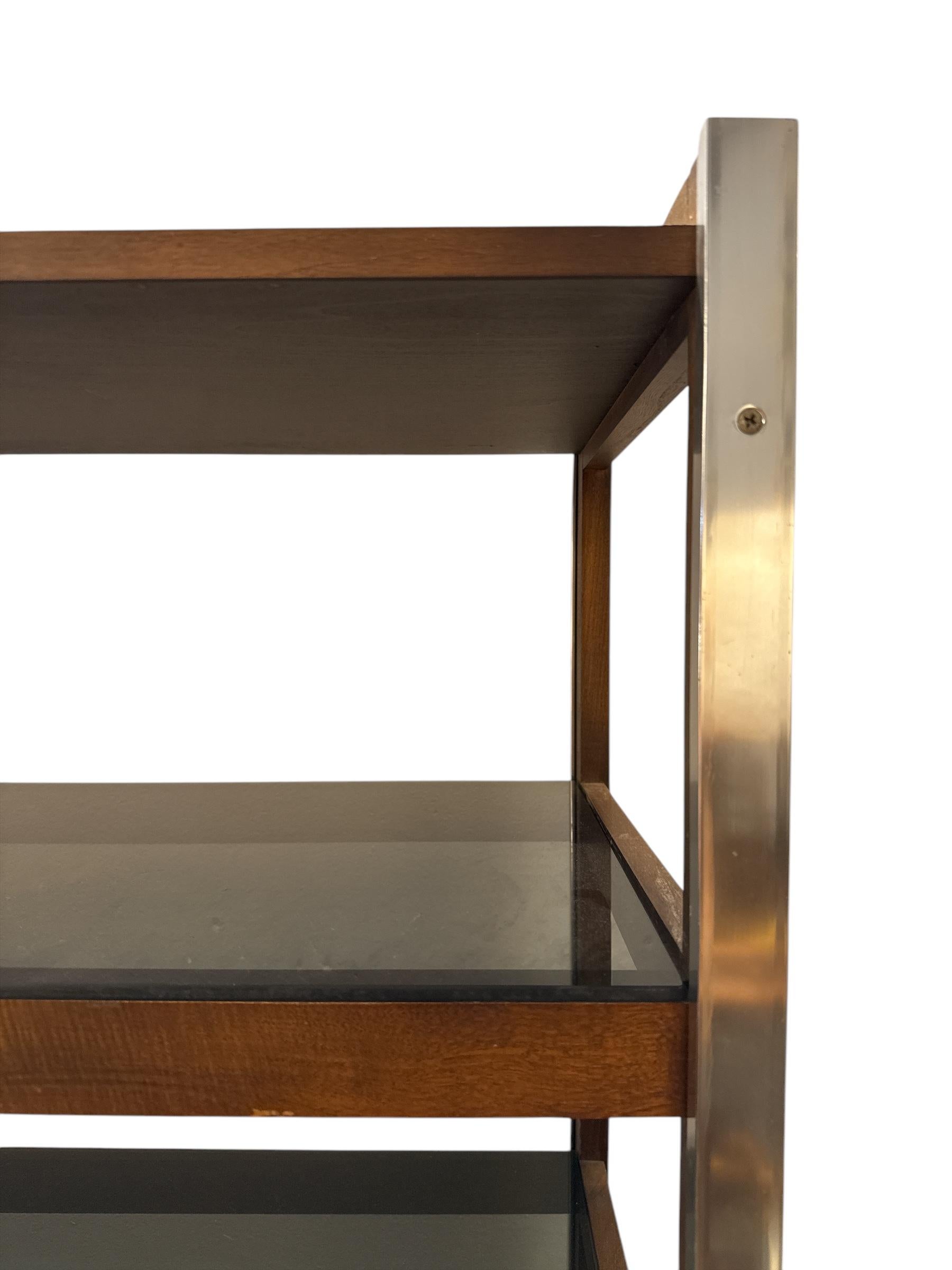 Americano Libreria in legno e cromo in stile Milo Baughman di metà secolo in vendita
