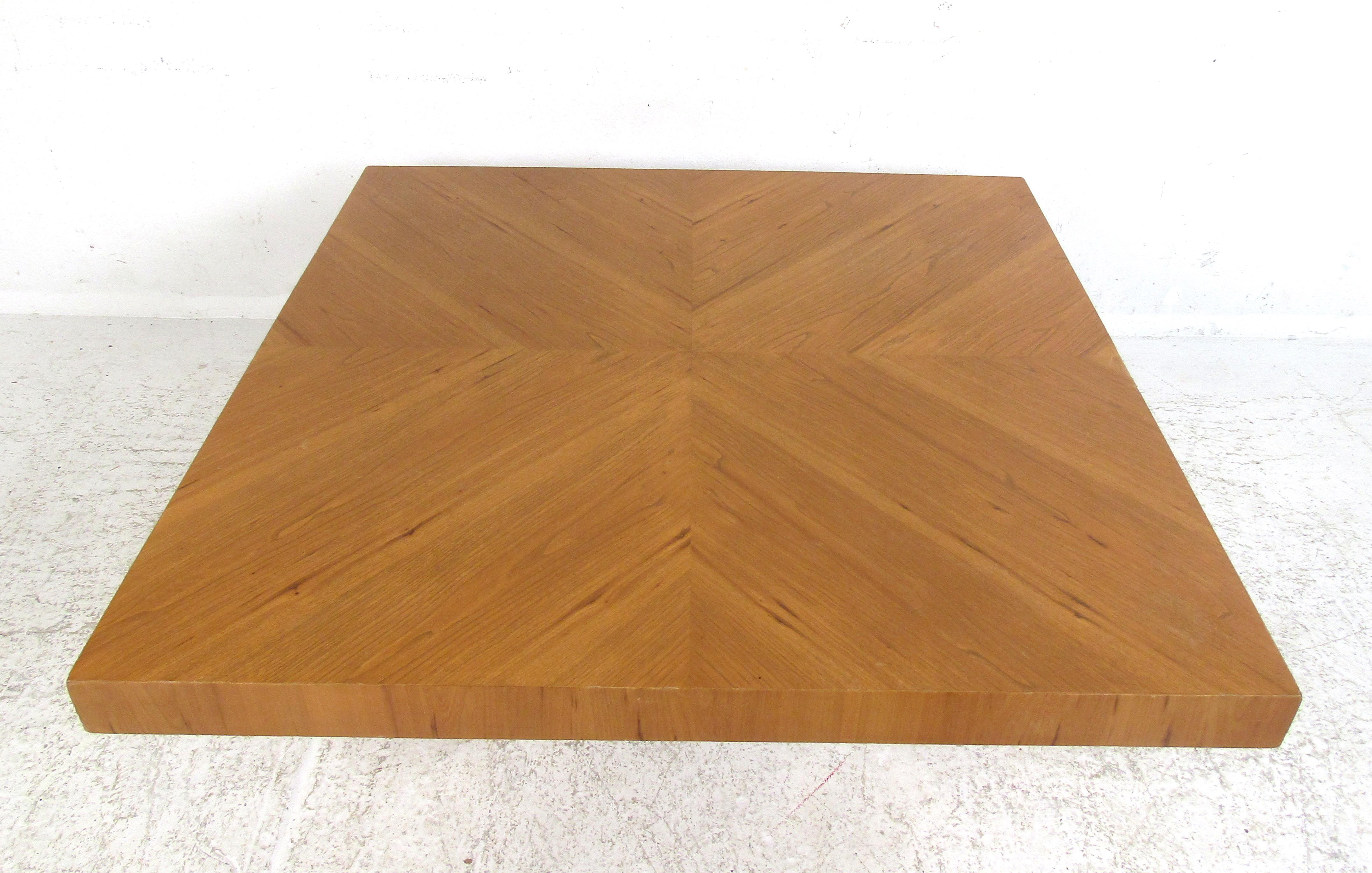 North American Midcentury Milo Baughman Style Coffee Table