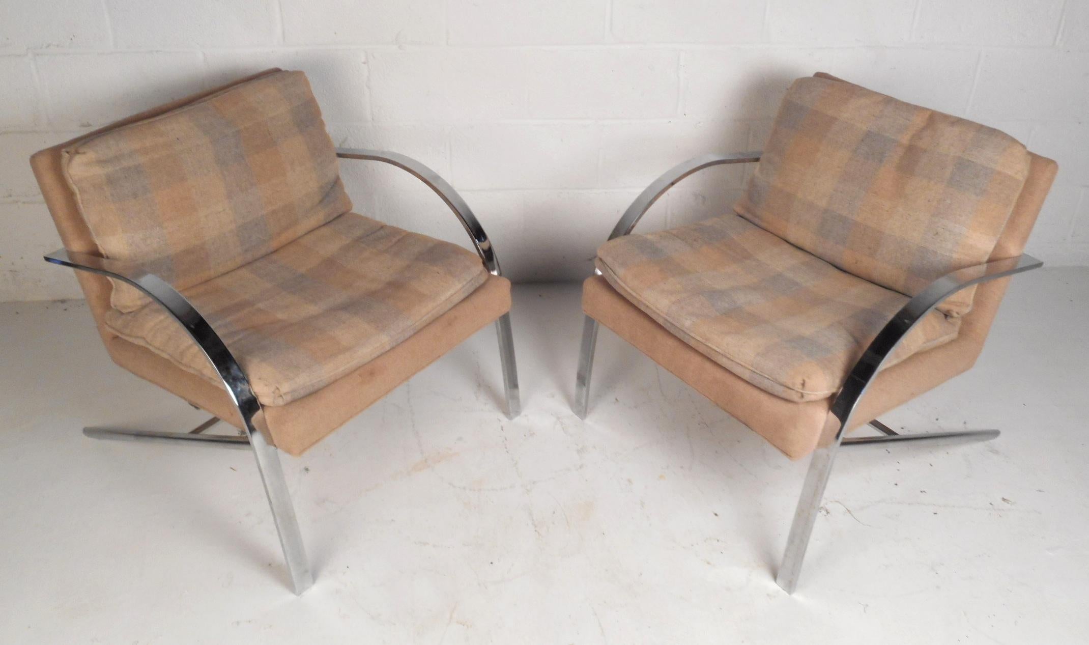 Mid-Century Modern Mid-Century Milo Baughman Style Lounge Chairs