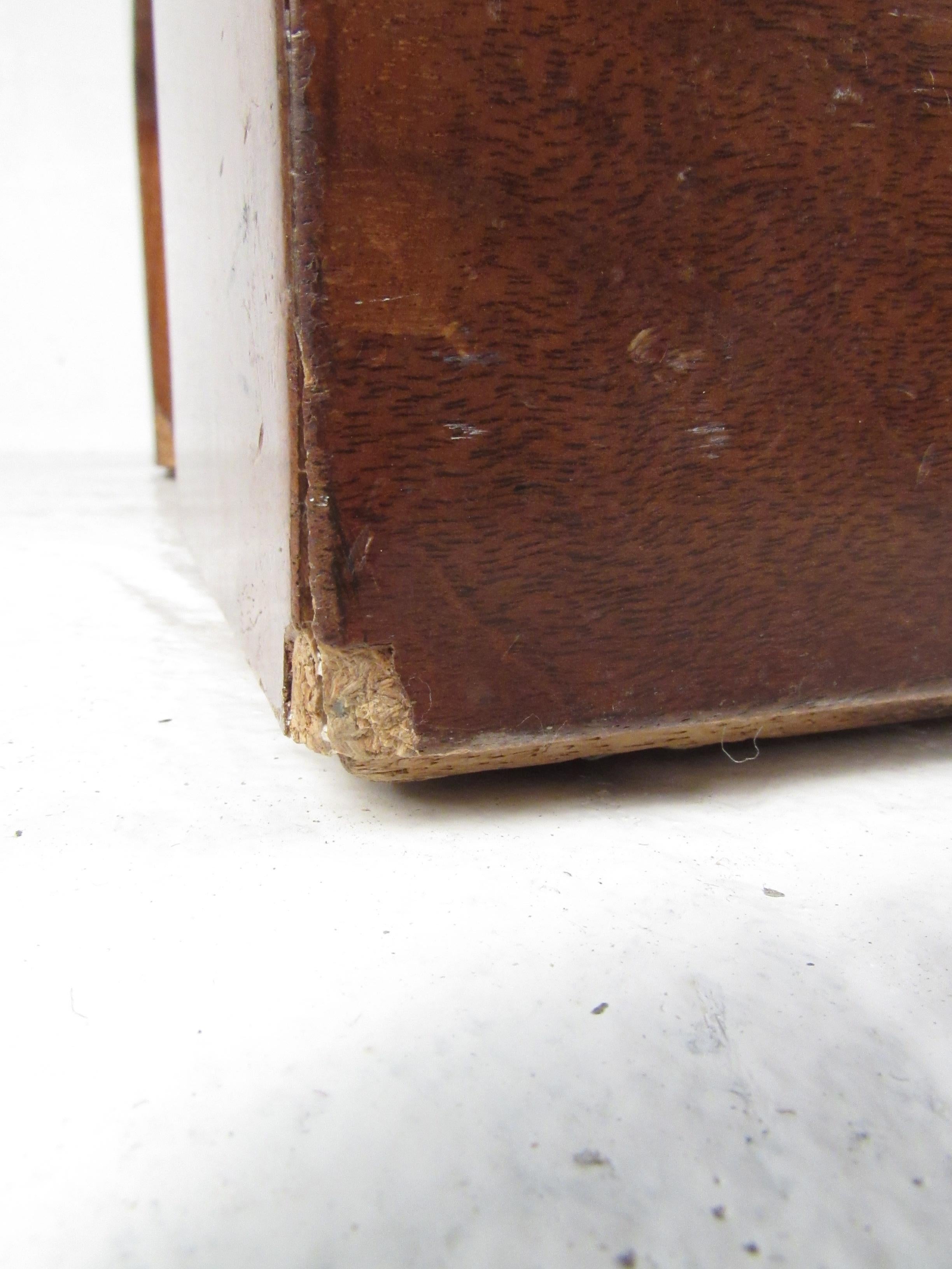 Table basse en bois de broussin de style Milo Baughman du milieu du siècle dernier en vente 8
