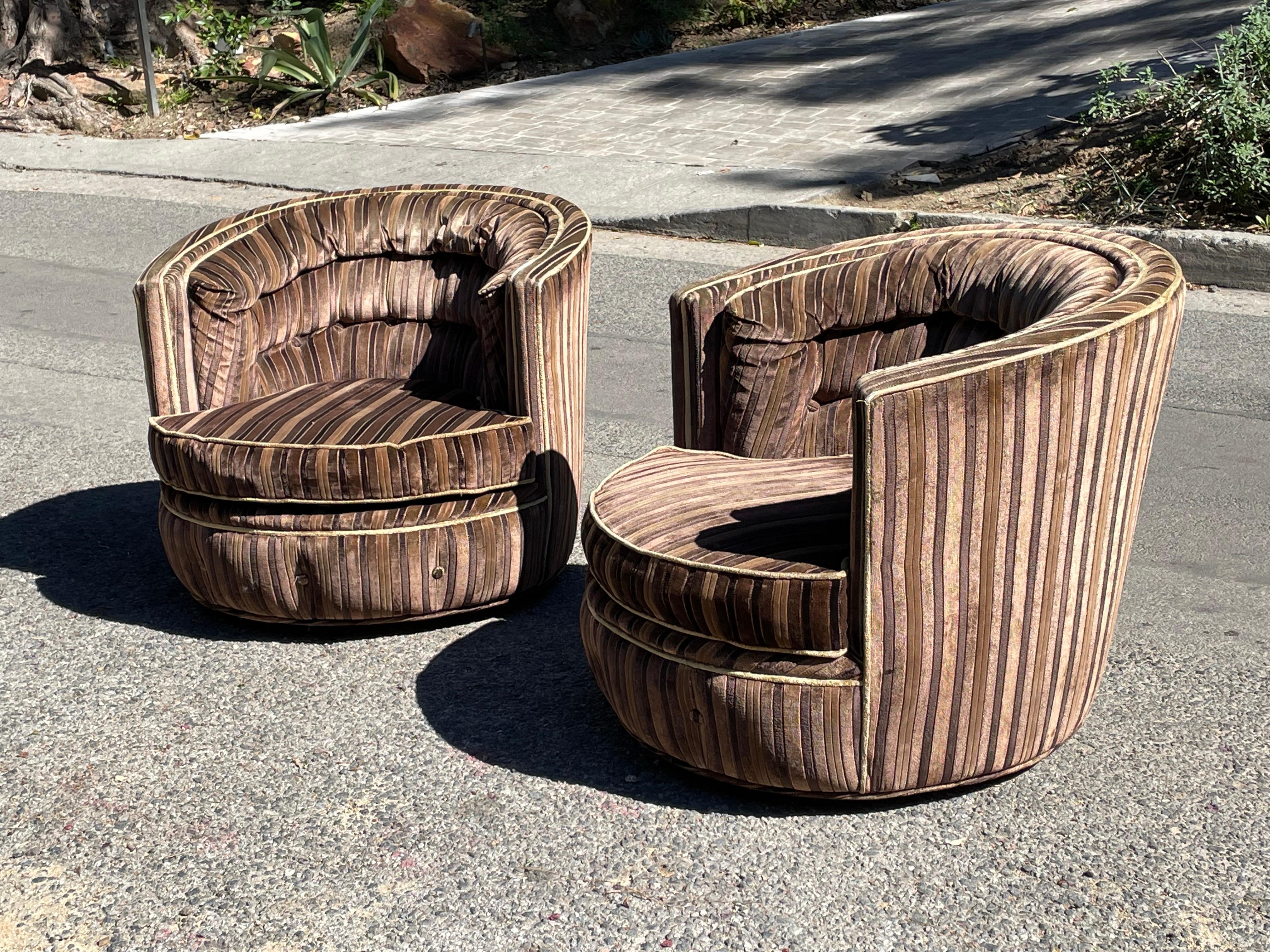 Pair of gorgeous vintage 1960s striped velvet swivel chairs attributed to Milo Baughman. Original velvet fabric. Very Jack Lenor Larsen feel.

These chairs are the sixties incarnate. Great design. They work in mid-century, hollywood regency and