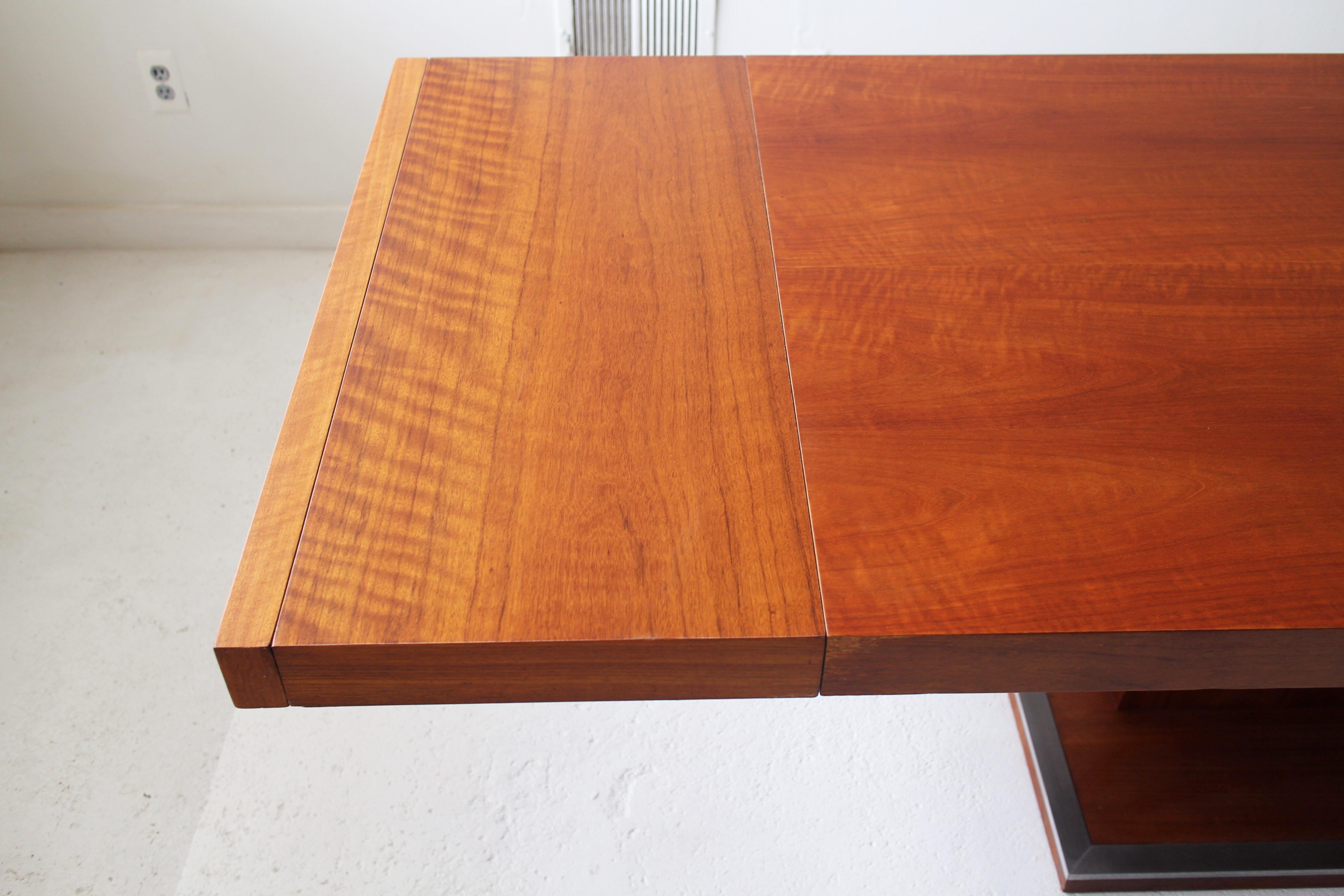 Mid-Century Milo Baughman Walnut Extension Pedestal Dining Table for Founders 3