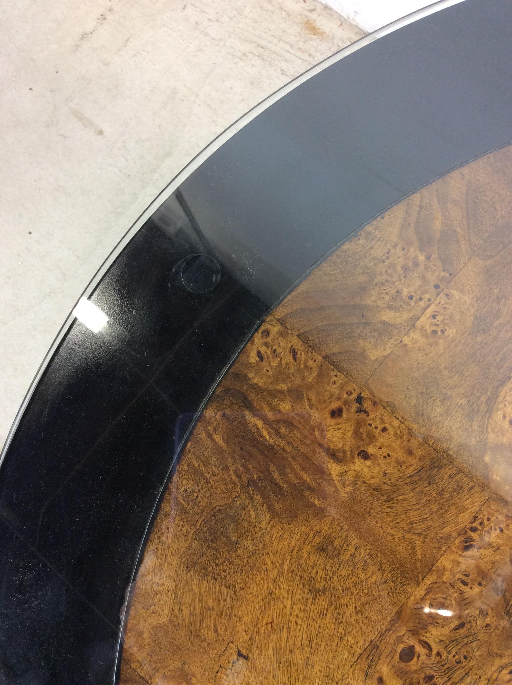 Mesa de centro estilo Ming de mediados de siglo con tapa de madera de arce y laca negra en venta 3