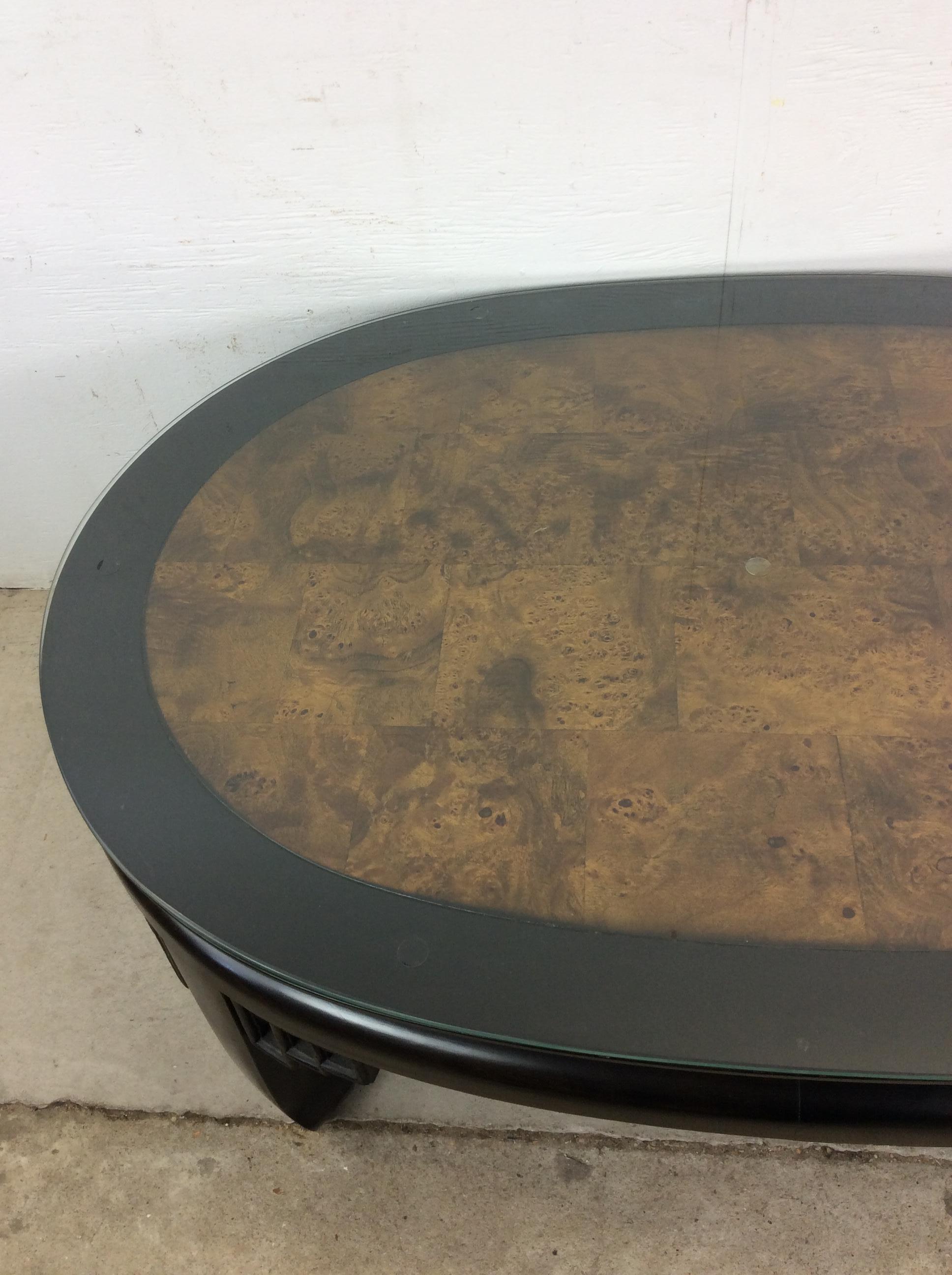 Mesa de centro estilo Ming de mediados de siglo con tapa de madera de arce y laca negra en Bueno estado para la venta en Freehold, NJ