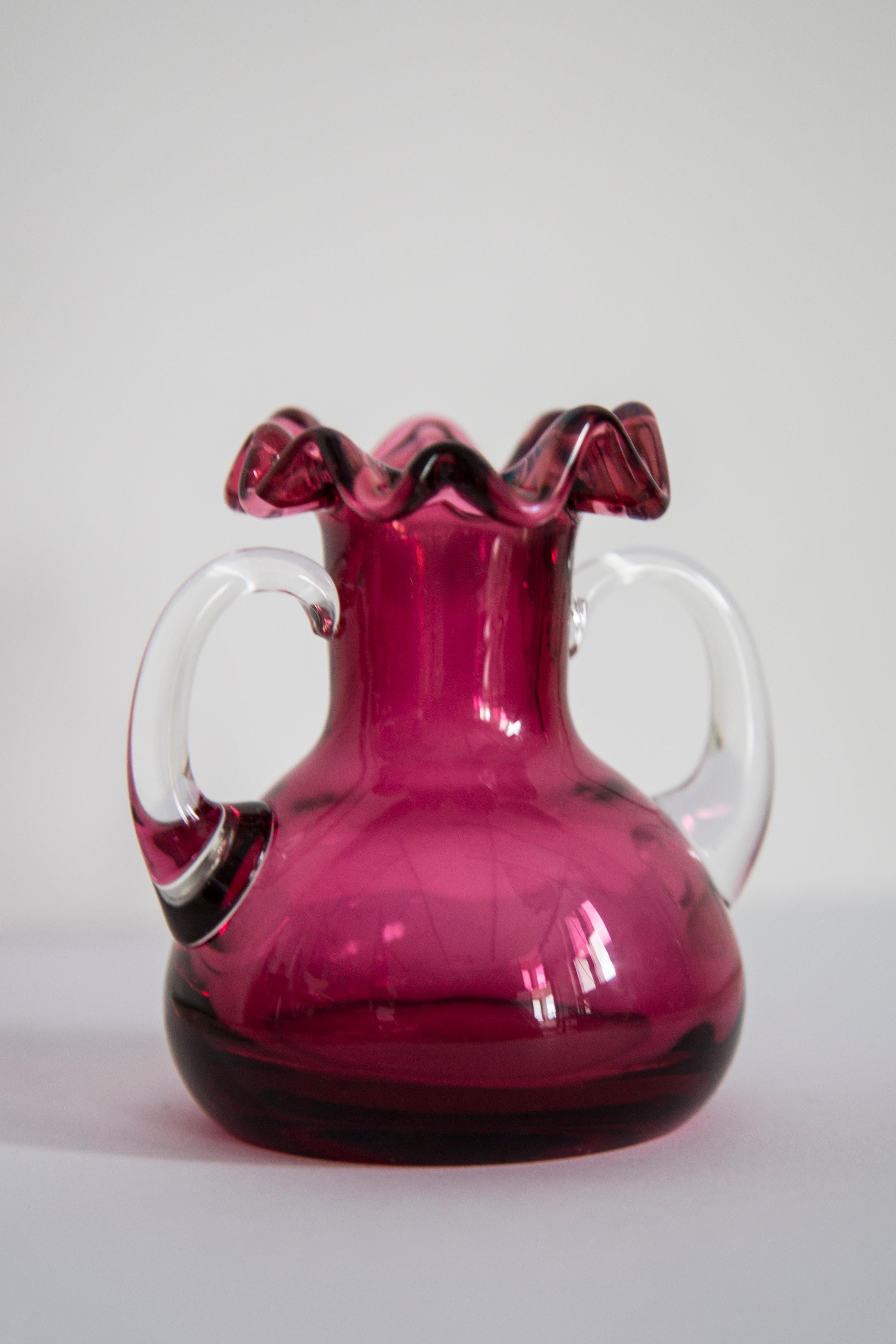 Petit vase rose mi-siècle avec foulard, Europe, années 1960 en vente 2