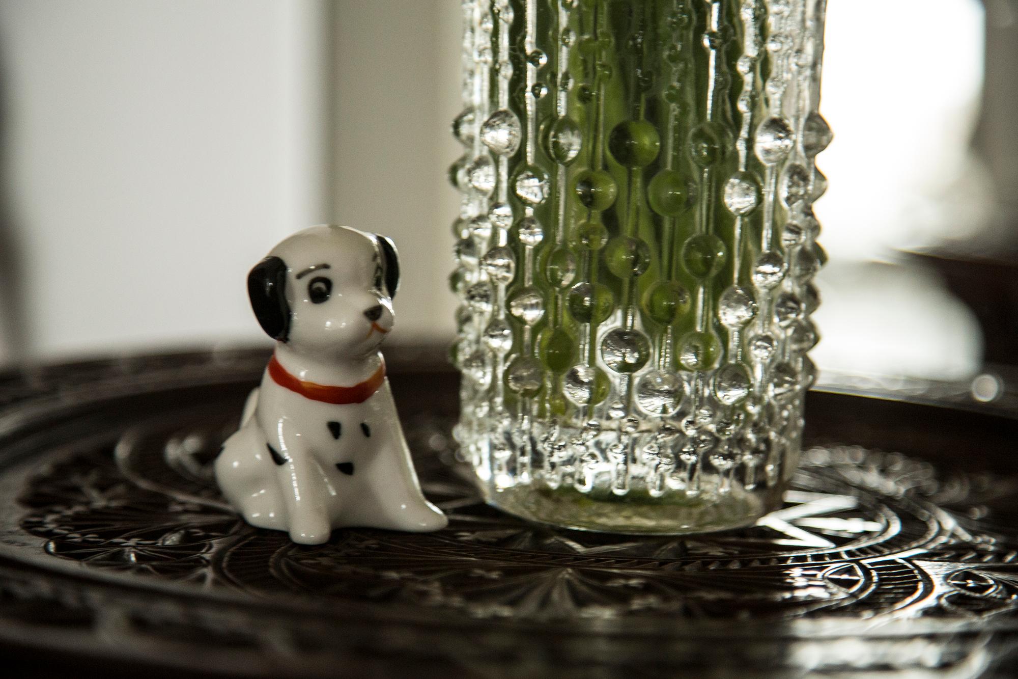 Weiße Mini-Dalmatiner-Hundeskulptur aus der Mitte des Jahrhunderts, Italien, 1960er Jahre (Moderne der Mitte des Jahrhunderts) im Angebot