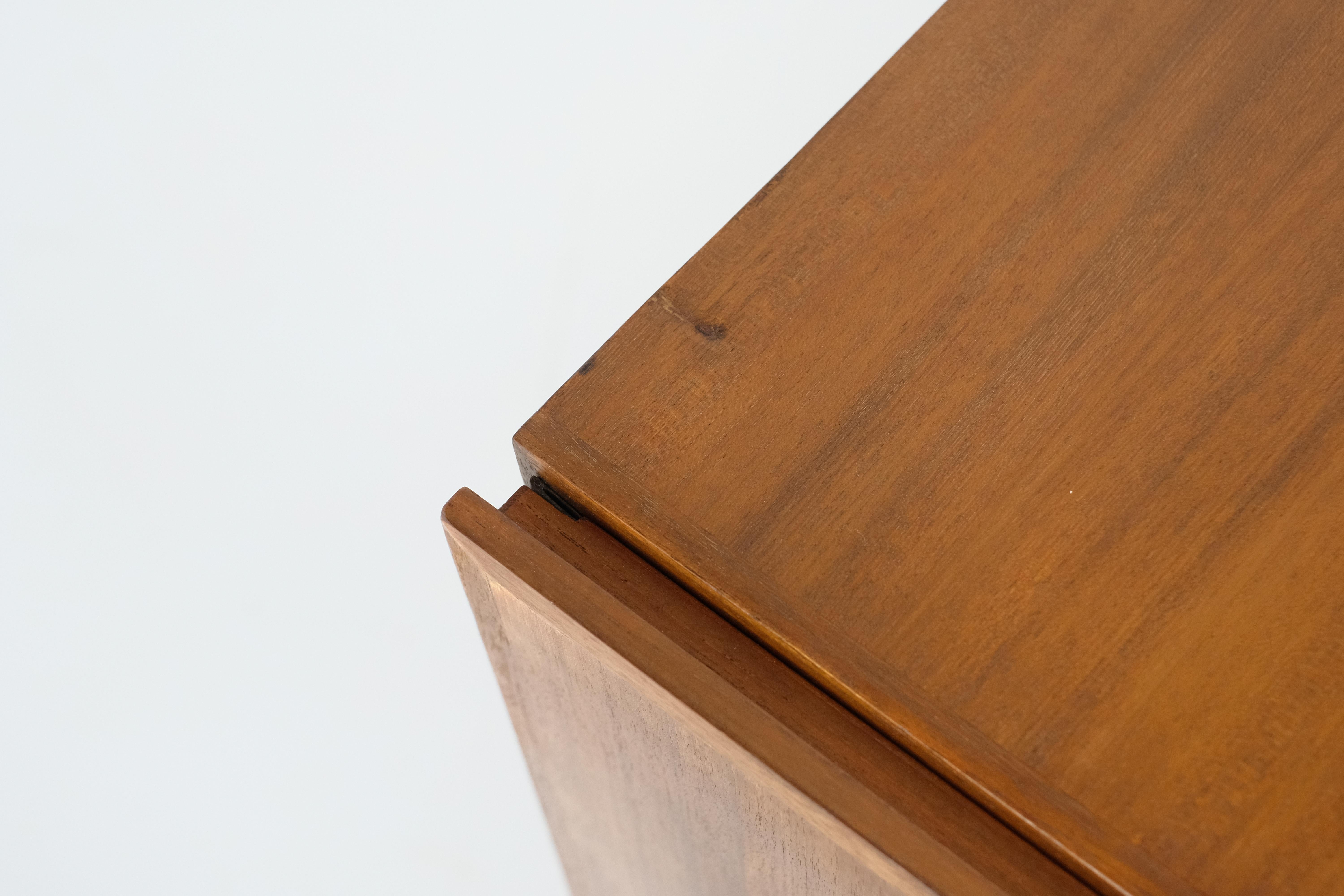 Midcentury Minimalist ‘B40’ Sideboard by Swiss Architect Dieter Waeckerlin 1