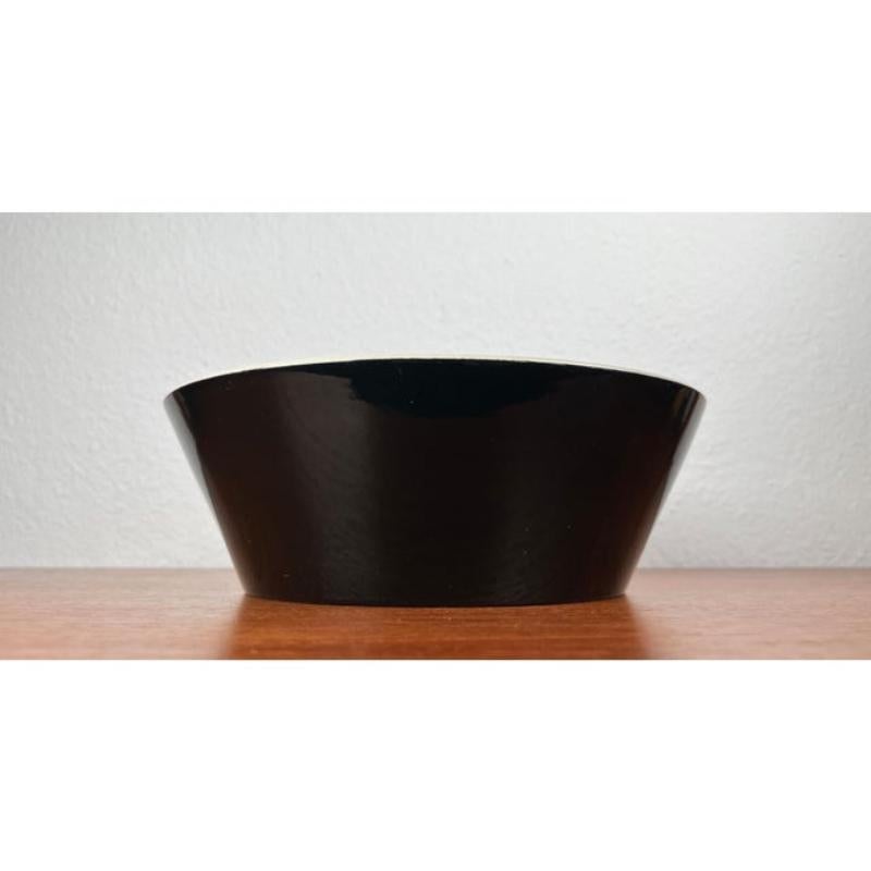Mid-Century Minimalist Ceramic Fruit Bowl, 1960s For Sale 3