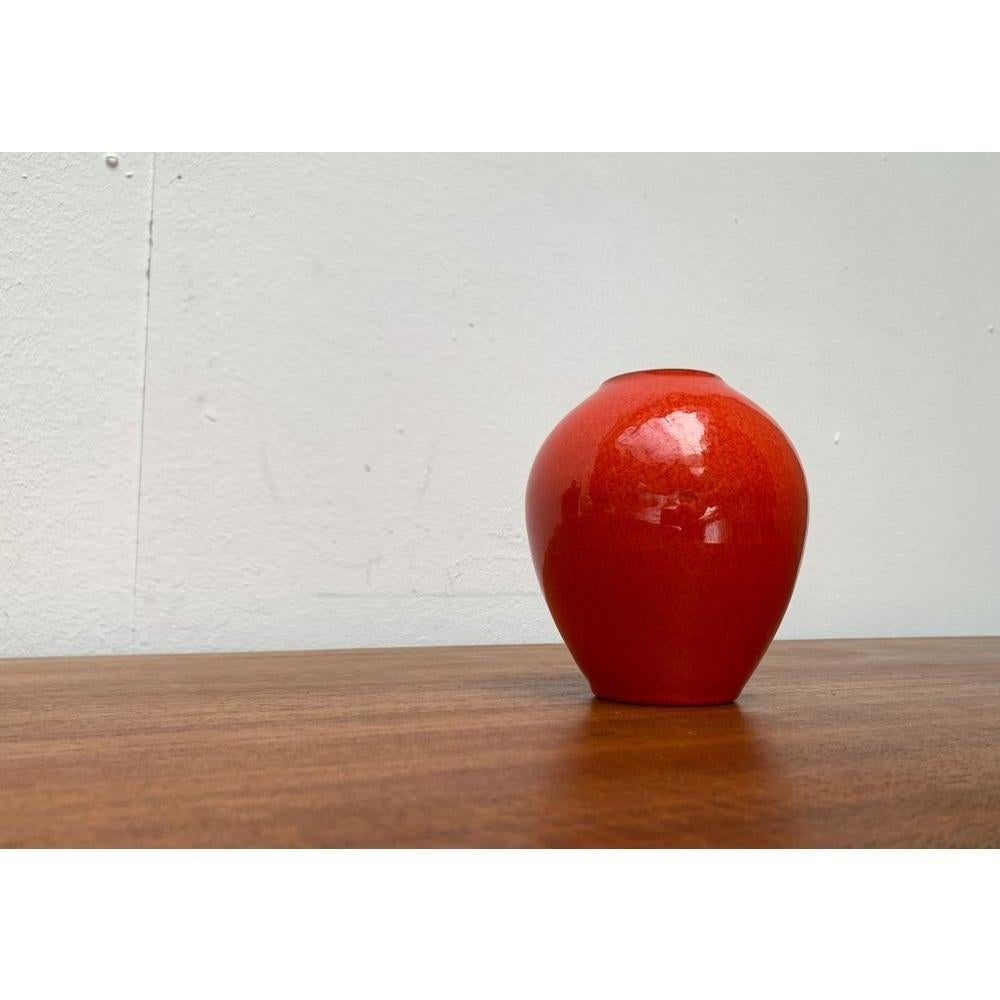 Mid-Century Minimalist Ceramic Vase, 1960s For Sale 6