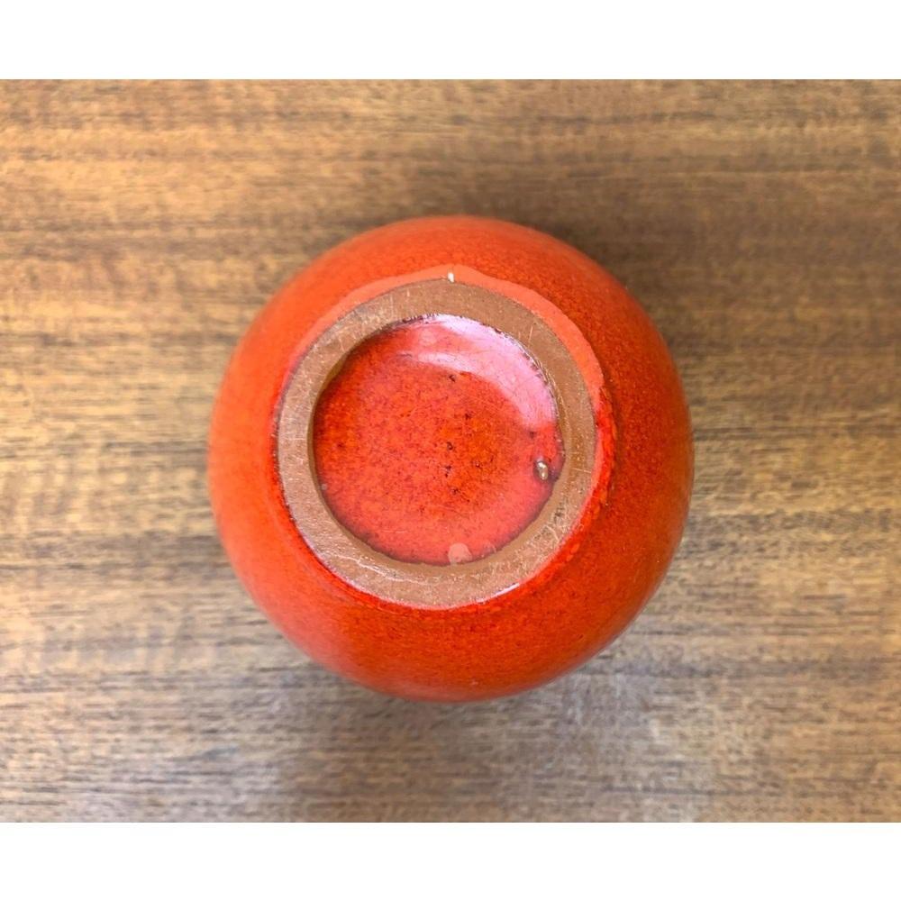 Mid-Century Minimalist Ceramic Vase, 1960s For Sale 4