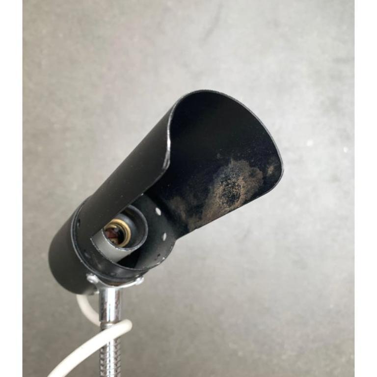 Mid-Century Minimalist Clamp Table Lamp, 1960s For Sale 1