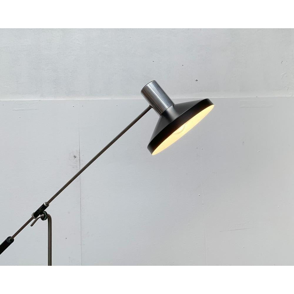 Lampada da terra minimalista di metà secolo, anni '60 In condizioni buone in vendita a Hamburg, DE