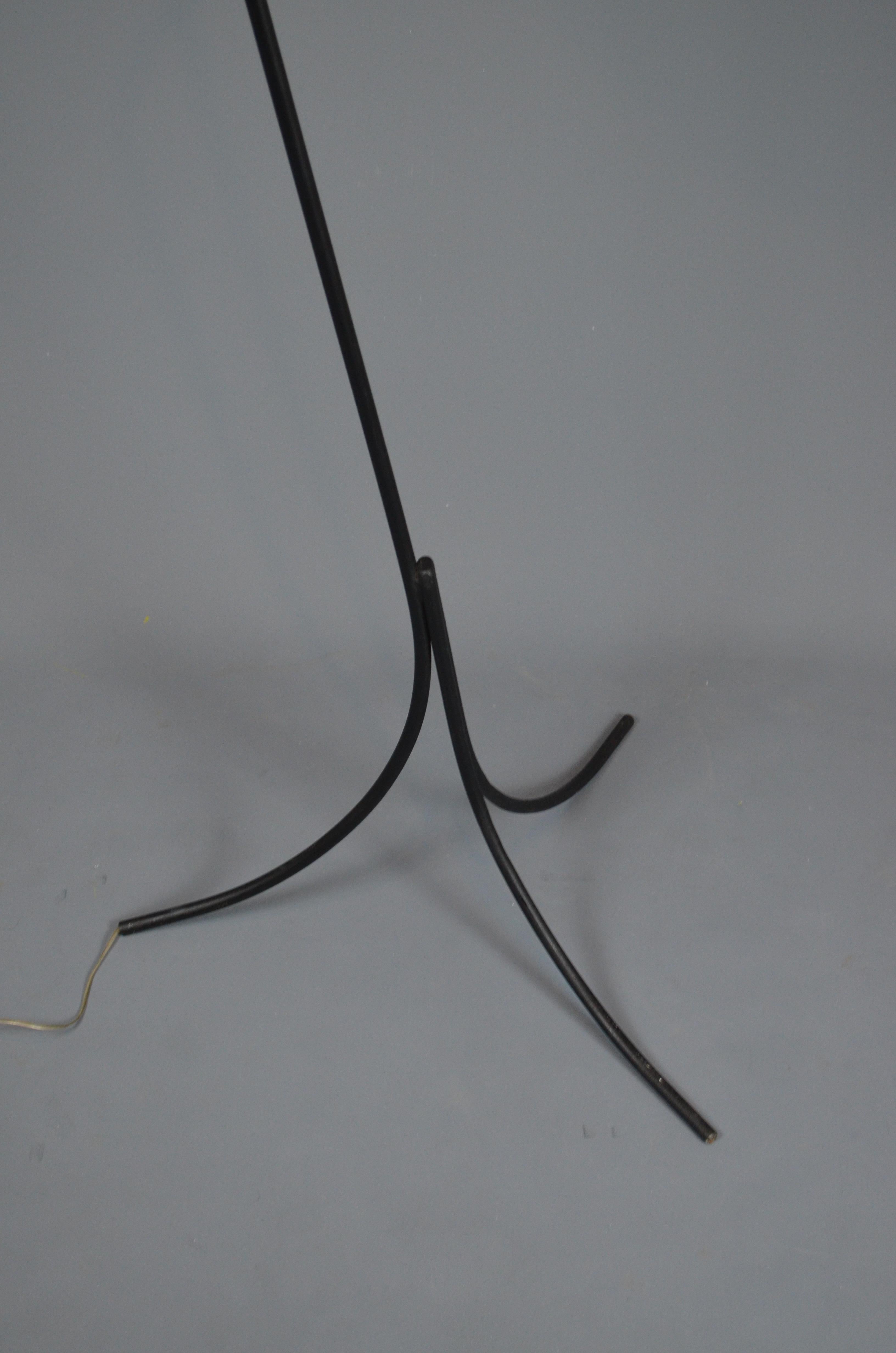 Mid-20th Century Mid century minimalist floor lamp, France, 1950s For Sale