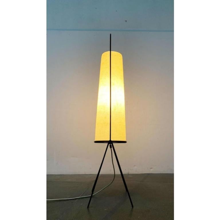 Lampada da terra tedesca minimalista di metà secolo di Hesse Leuchten, anni '60 in vendita 1