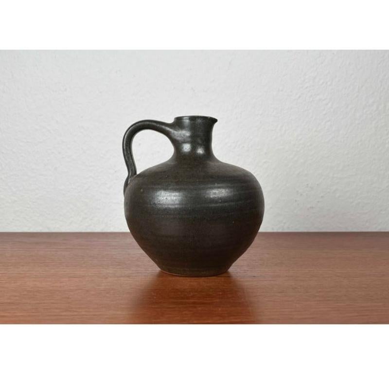 Mid-Century Minimalist German Studio Pottery Carafe Vase by Siegfried, 1960s For Sale 1