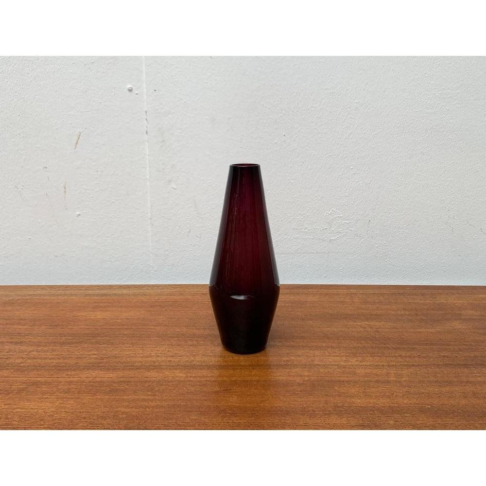 Mid-Century Minimalist Glass Vase, 1960s For Sale 5