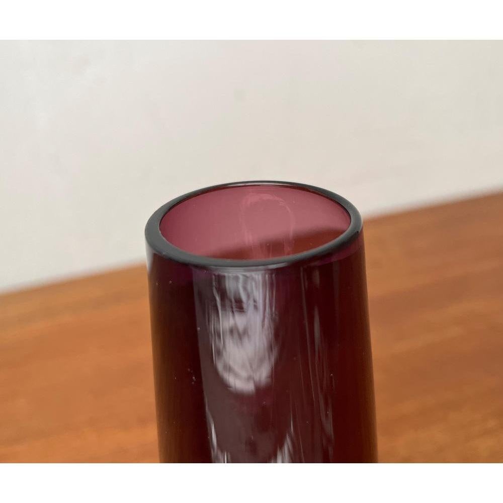 Mid-Century Minimalist Glass Vase 1960s For Sale 6