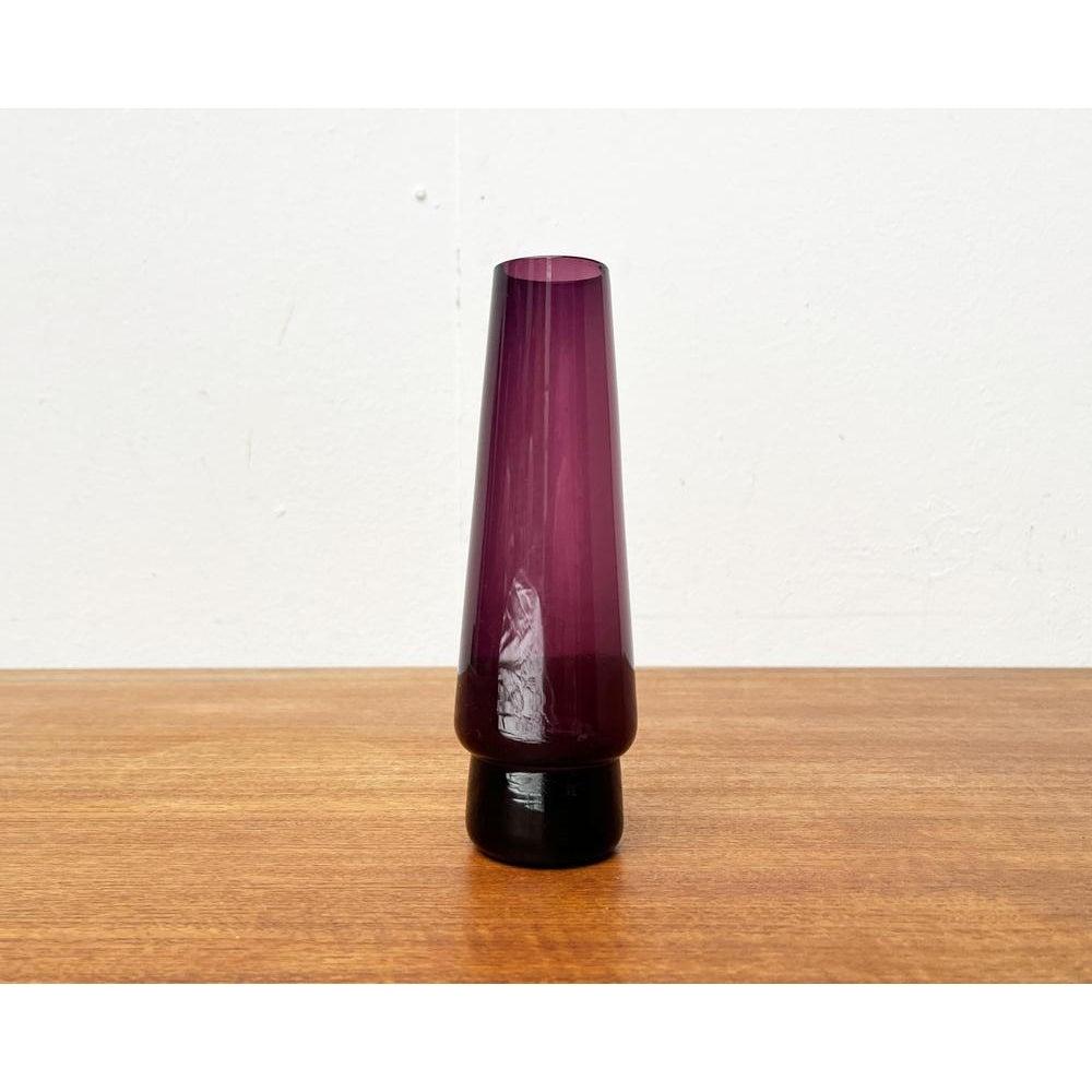 Mid-Century Minimalist Glass Vase 1960s For Sale 7