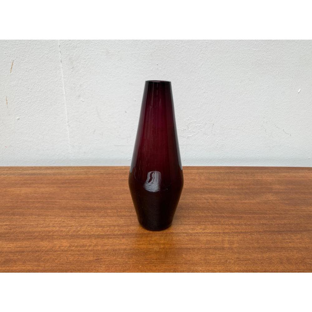 Mid-Century Minimalist Glass Vase, 1960s For Sale 2