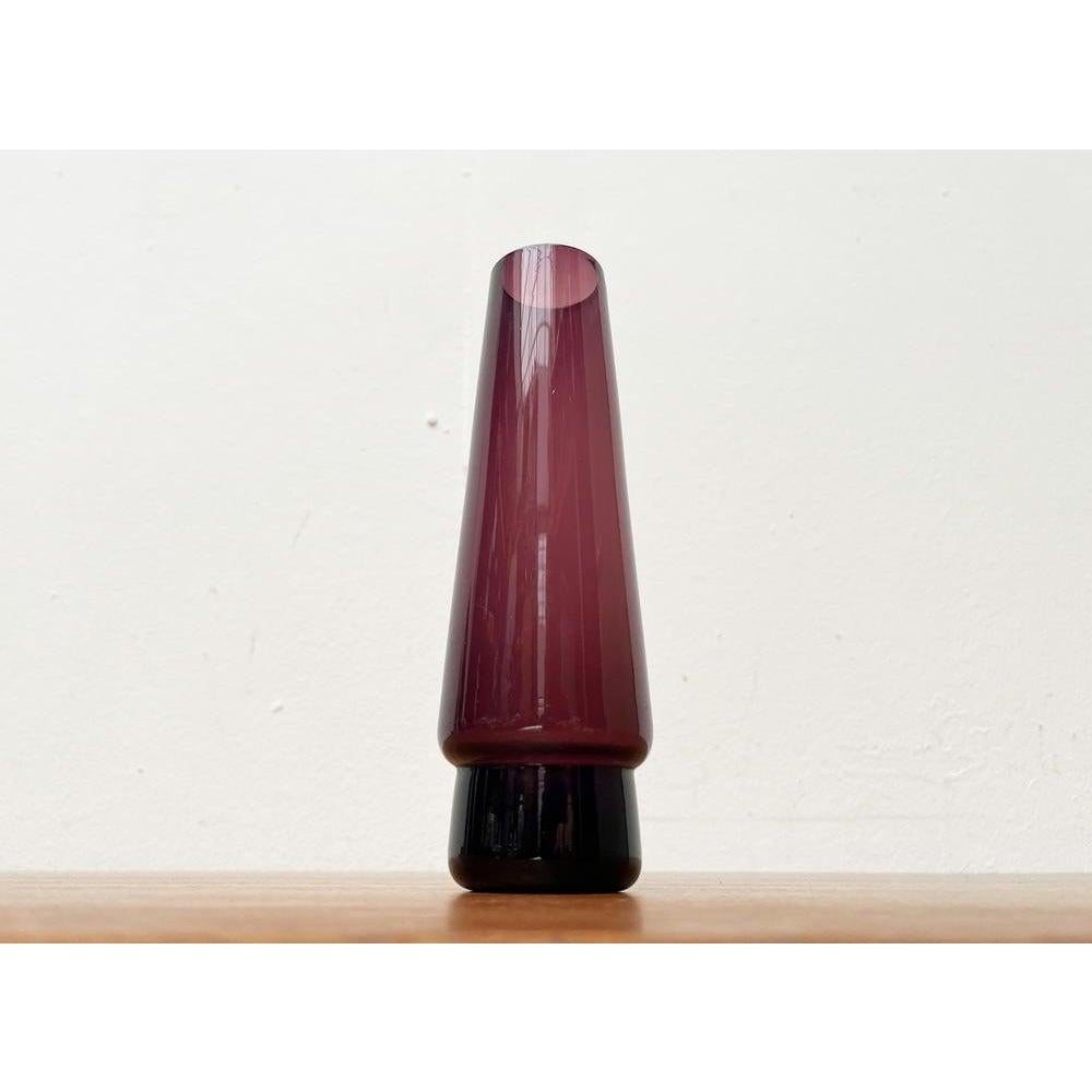 Mid-Century Minimalist Glass Vase 1960s For Sale 3