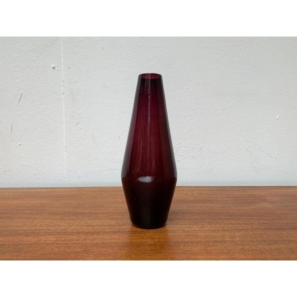 Mid-Century Minimalist Glass Vase, 1960s For Sale 4