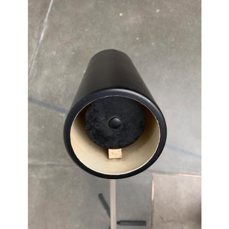Lampadaire minimaliste du milieu du siècle modèle 8028 par J.J.M. Hoogervorst, années 1950 en vente 3