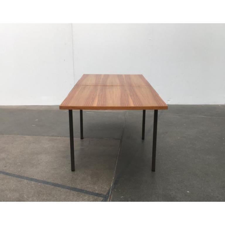 Metal Mid-Century Minimalist Model T-Angle Expandable Flip-Top Couch Side Table, 1950s For Sale
